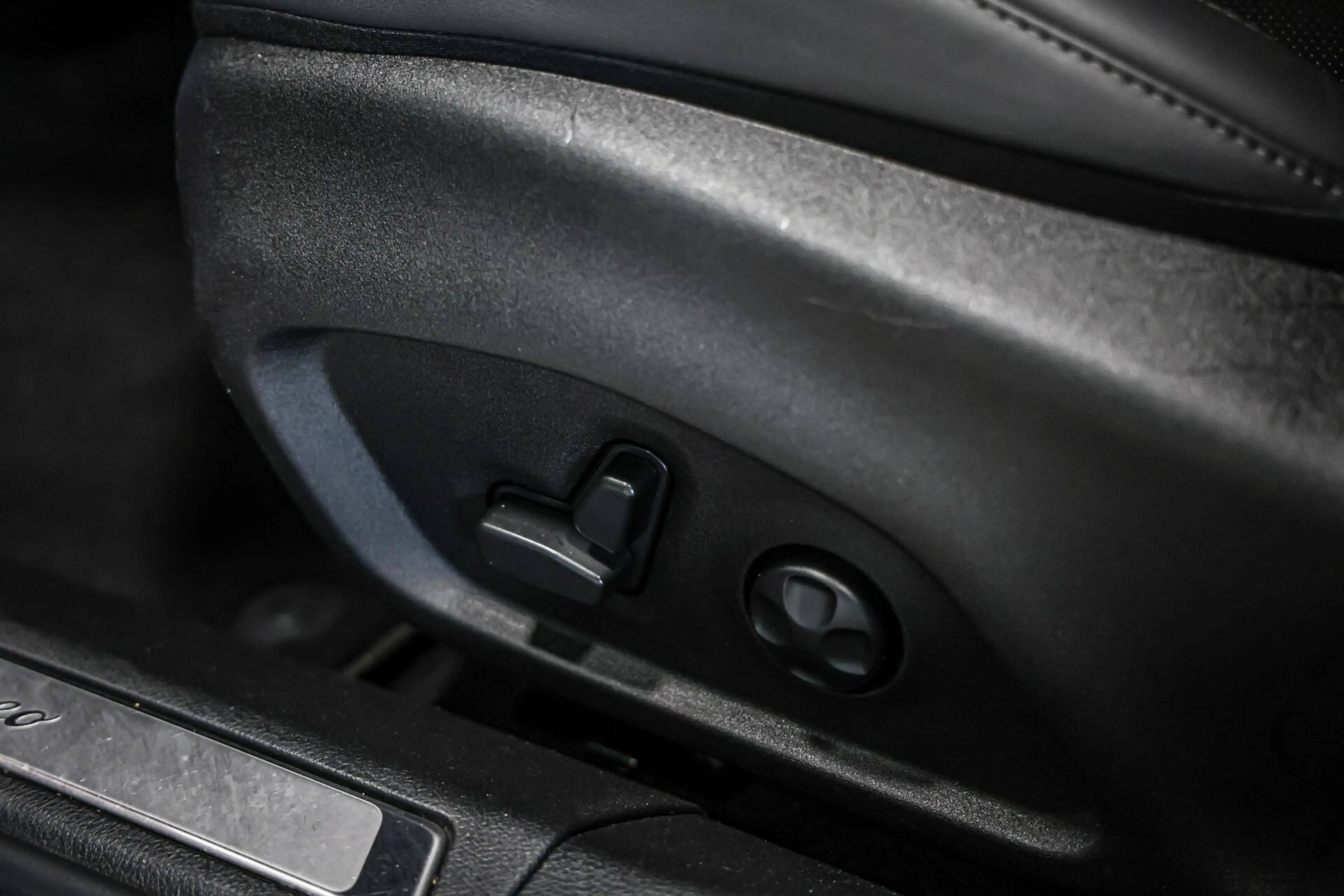 Alfa Romeo Tonale 1.3T PHEV Veloce|Pano|Leder|ventilatie|19" — photo 11