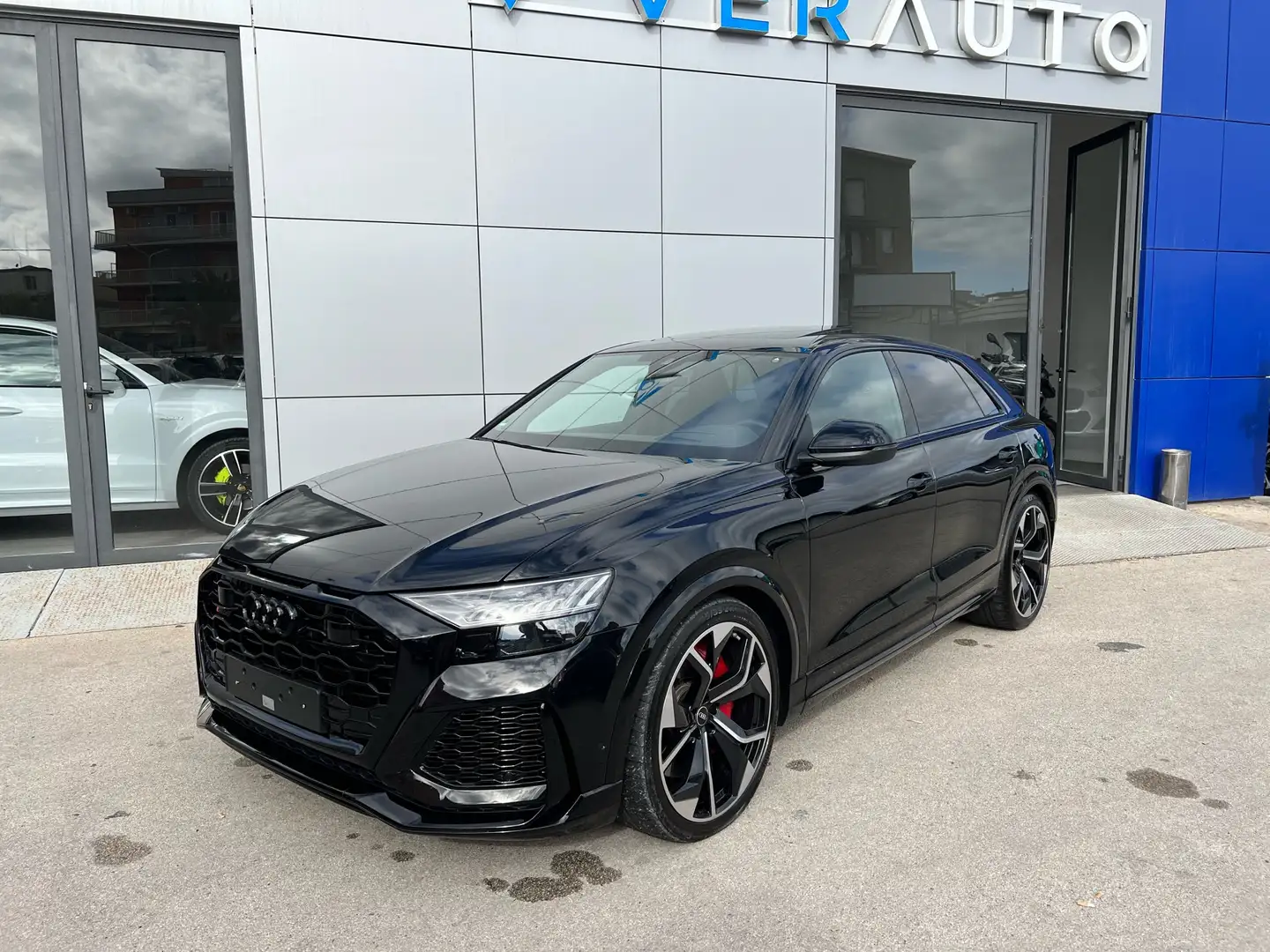 Audi RS Q8 4.0 mhev noleggio con riscatto - no scoring Schwarz - 1