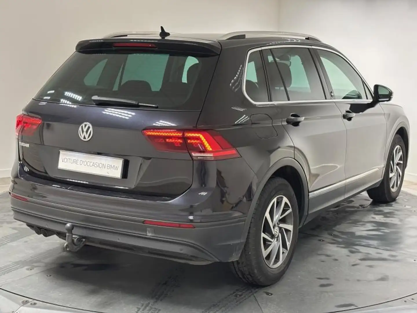 Volkswagen Tiguan 2.0 TDI 115ch BlueMotion Technology Confortline - 2