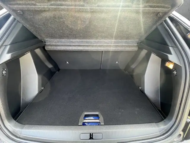 Peugeot 2008 view 7