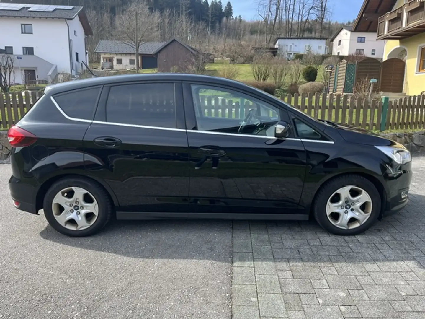 Ford C-Max C-MAX Titanium 1,5 TDCi S/S Powershift Aut. Titanium Schwarz - 1