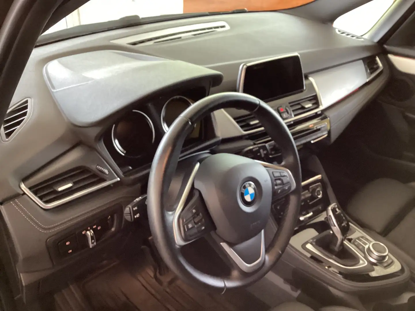 BMW 220 i Gran Tourer Sport Line LED Pano.Dach RFK Negro - 2