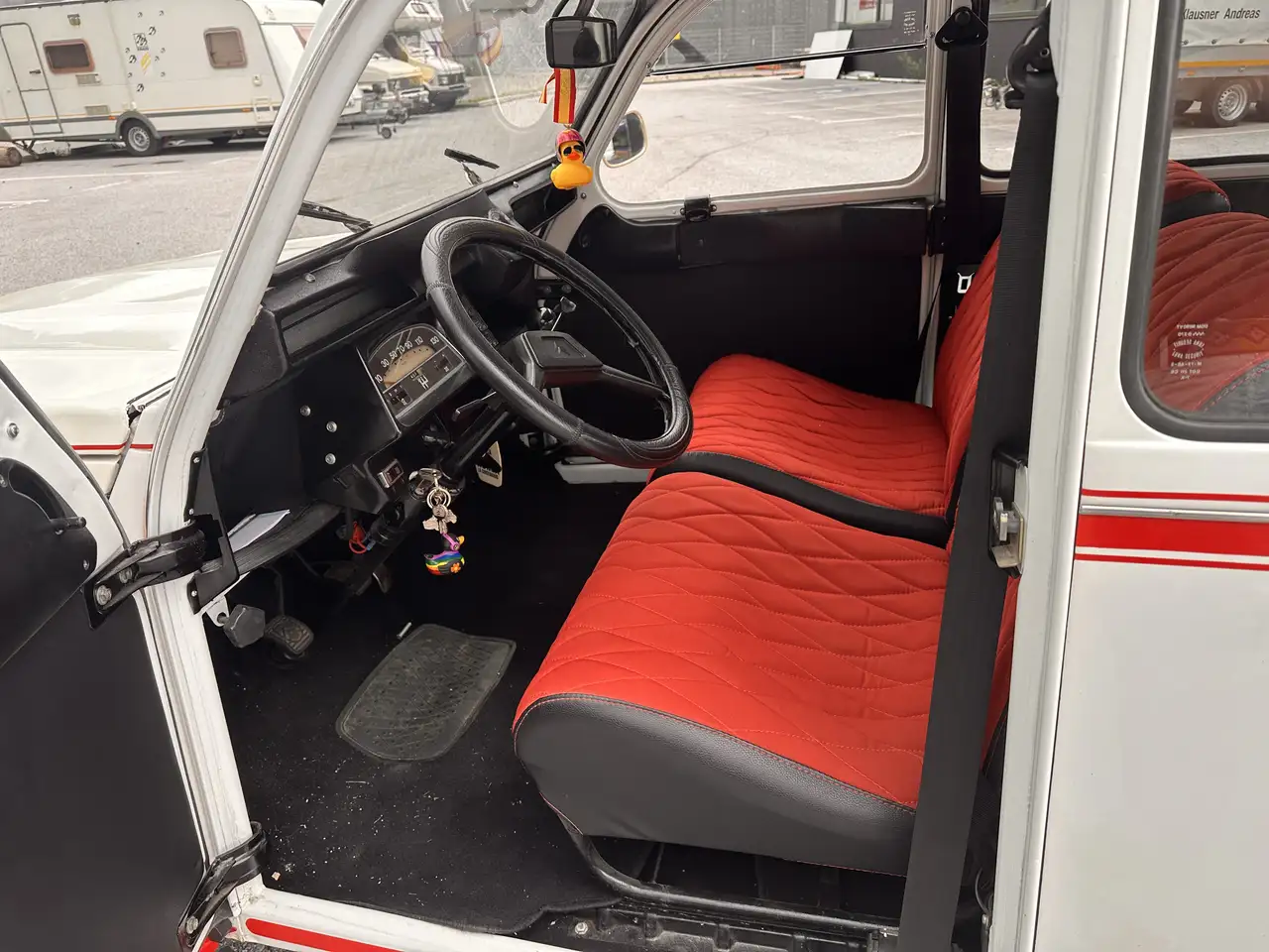 Citroen 2CV 6 Spezial, foto 3