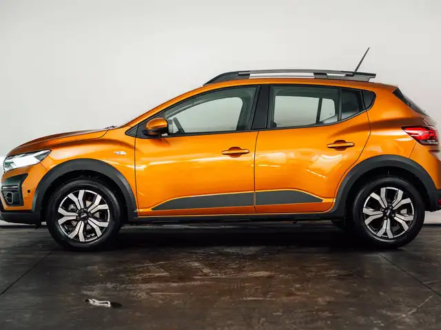 Dacia Sandero Stepway view 2