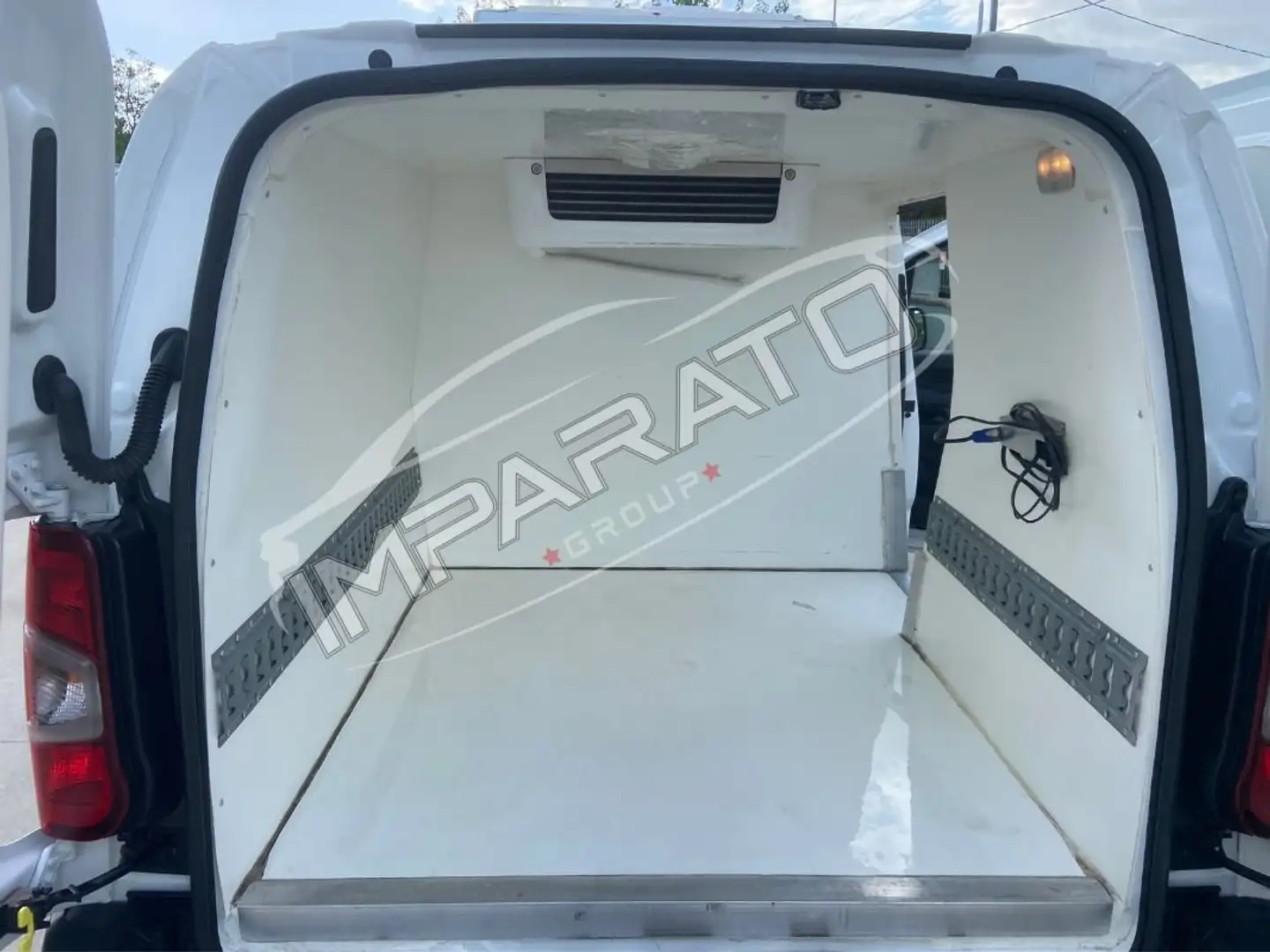 Opel COMBO grup. FRIGO FNAX 1.6 MJT 105CV CASSON. Bianco - 2