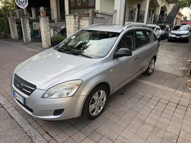 Kia Ceed / cee'd SW 1.4 LX bi-fuel