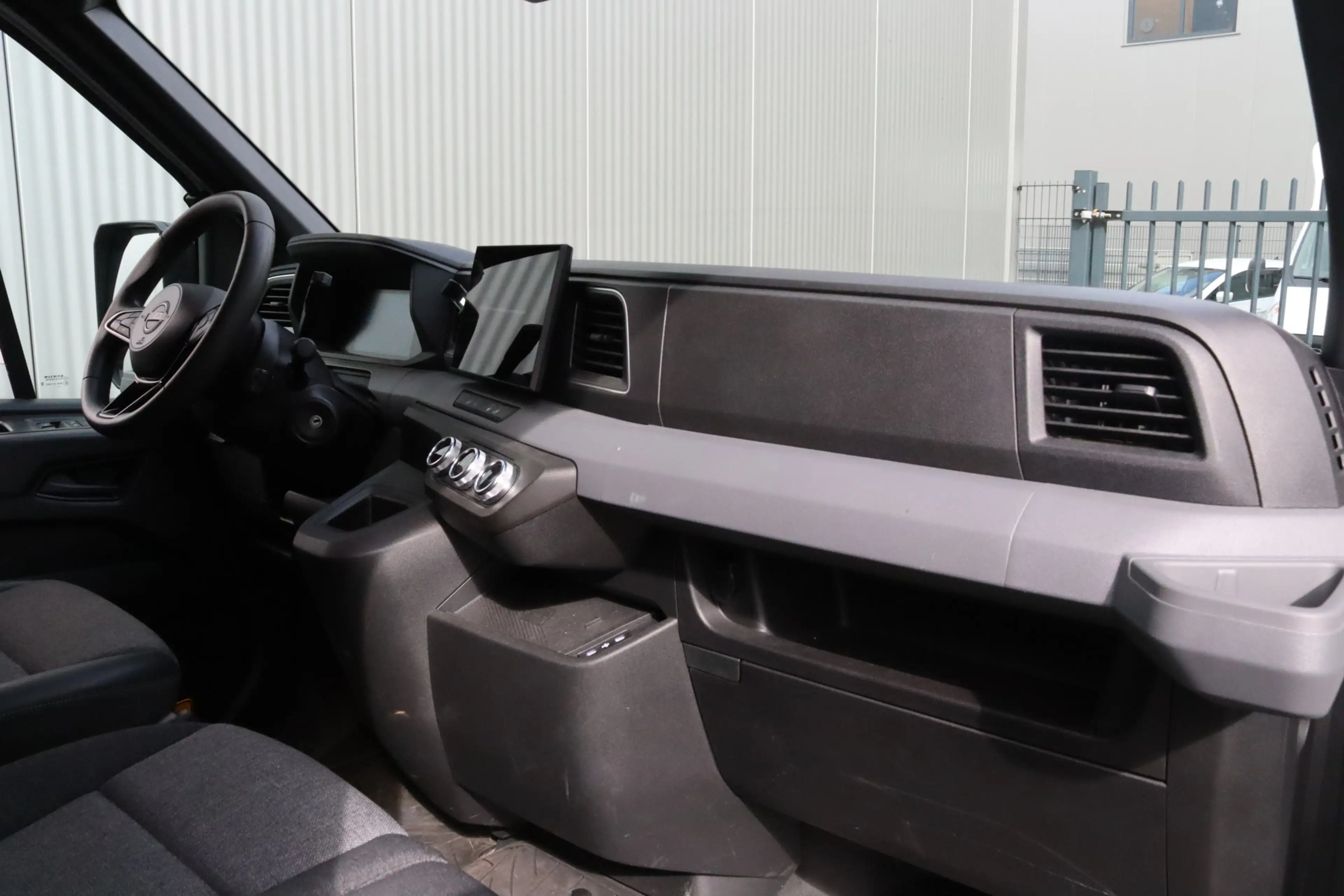 Nissan Interstar Interstar-e L2H2 Limited 87 kWh Apple Carplay/Andr — photo 29