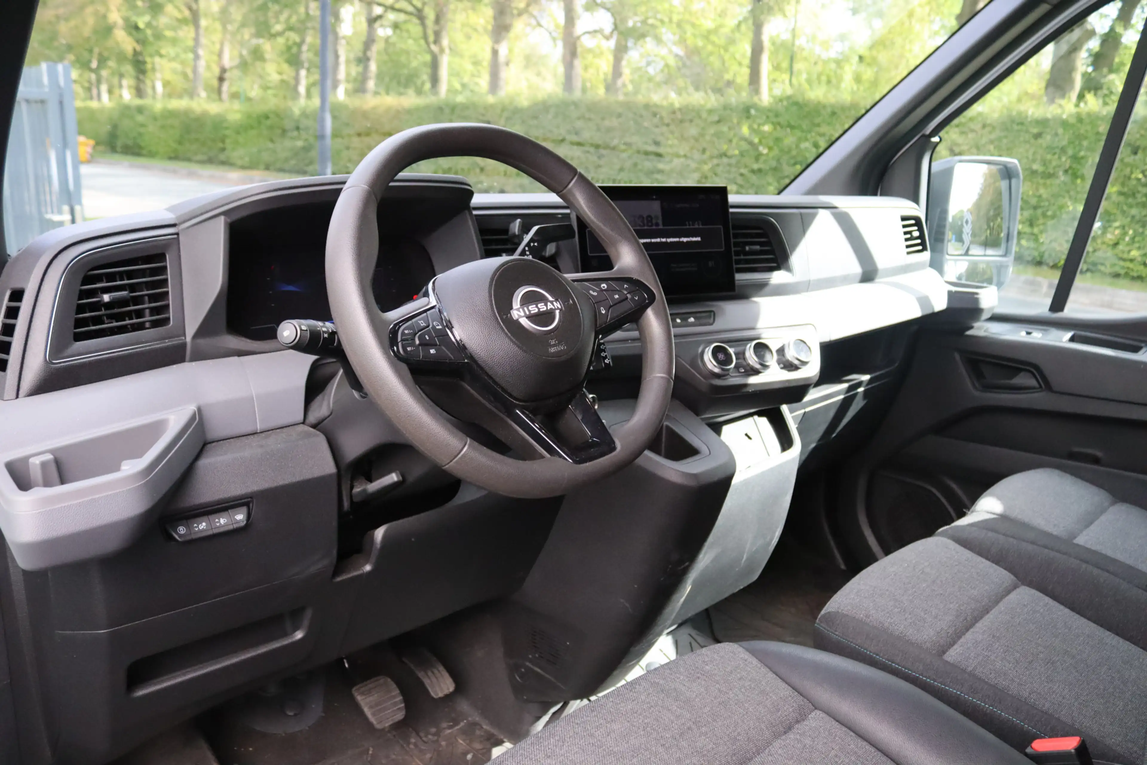 Nissan Interstar Interstar-e L2H2 Limited 87 kWh Apple Carplay/Andr — photo 3