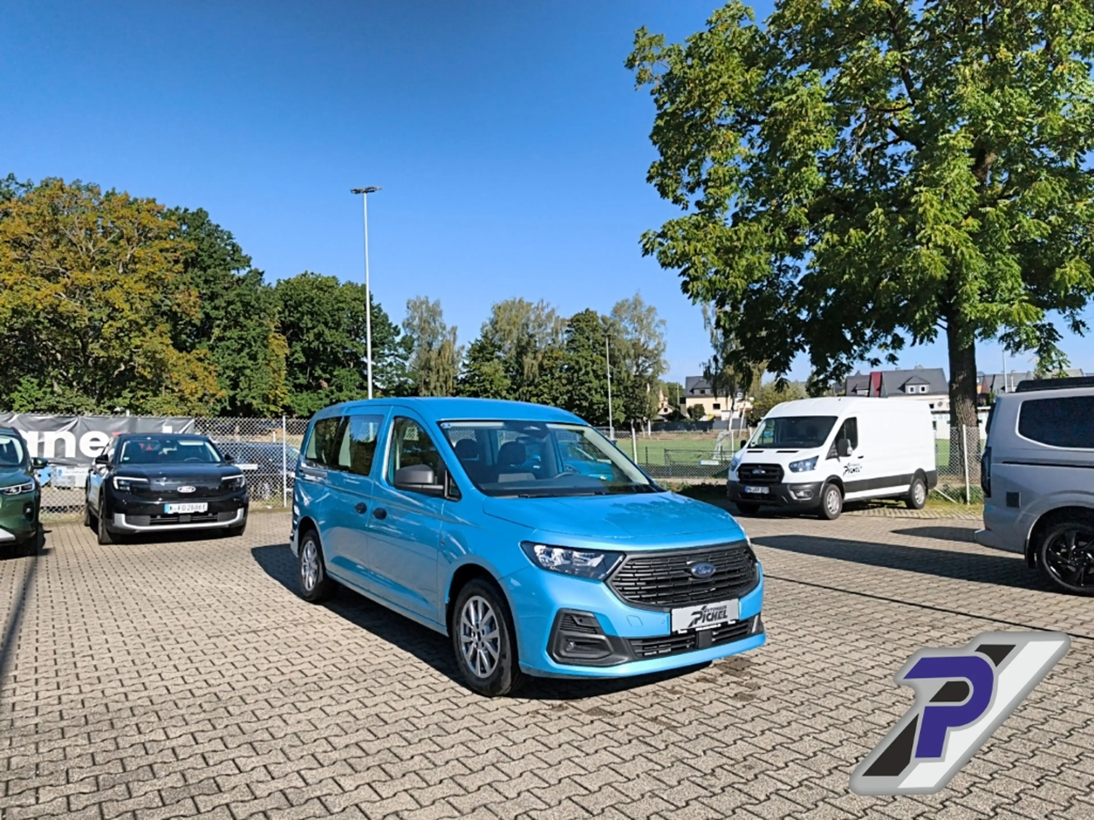 Ford Tourneo Connect Trend Digitales Cockpit Apple CarPlay Android Auto — photo 7