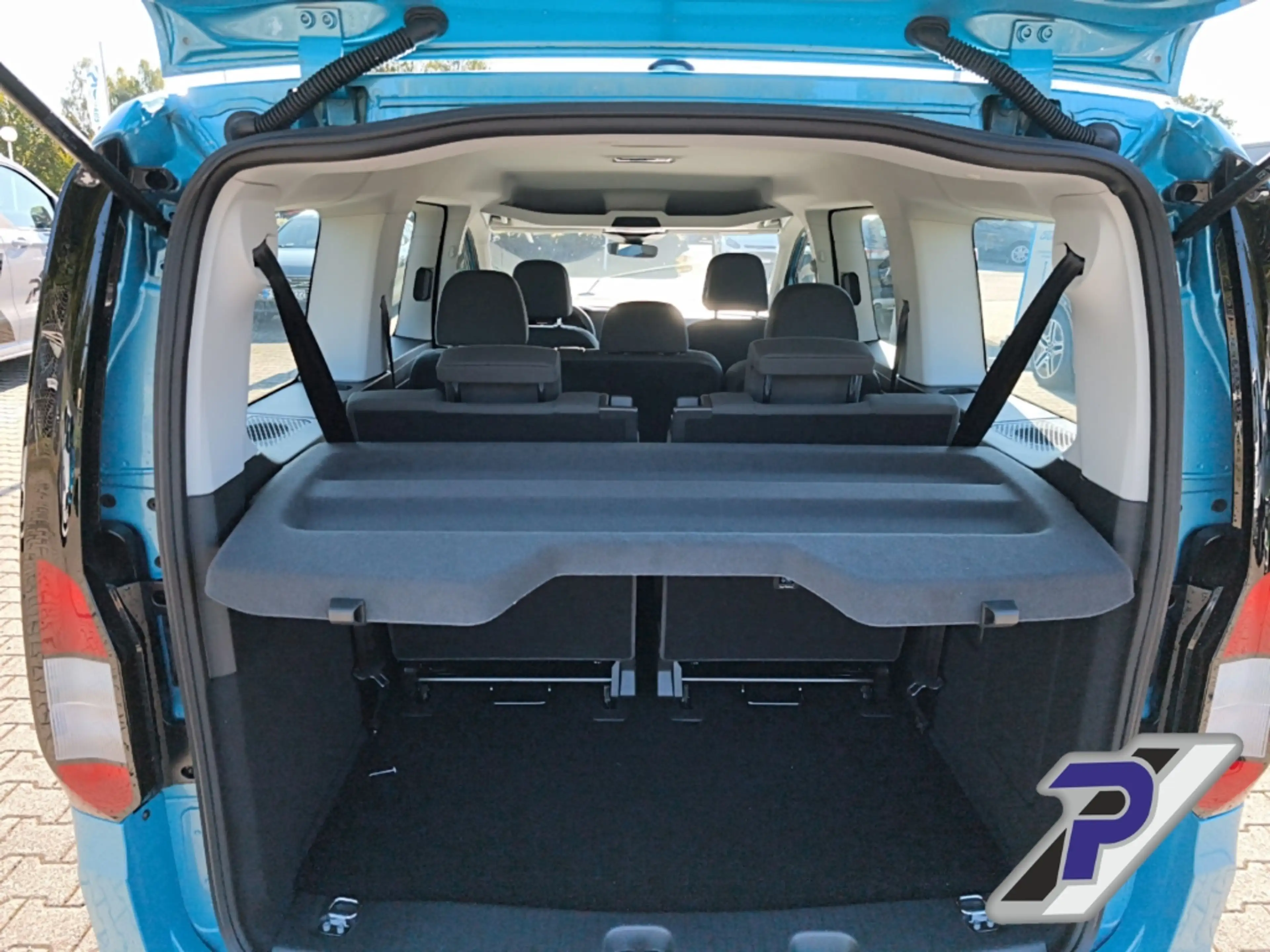 Ford Tourneo Connect Trend Digitales Cockpit Apple CarPlay Android Auto — photo 10