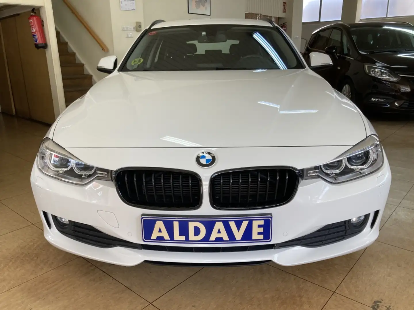 BMW 318 318d Touring (4.75) Blanco - 2