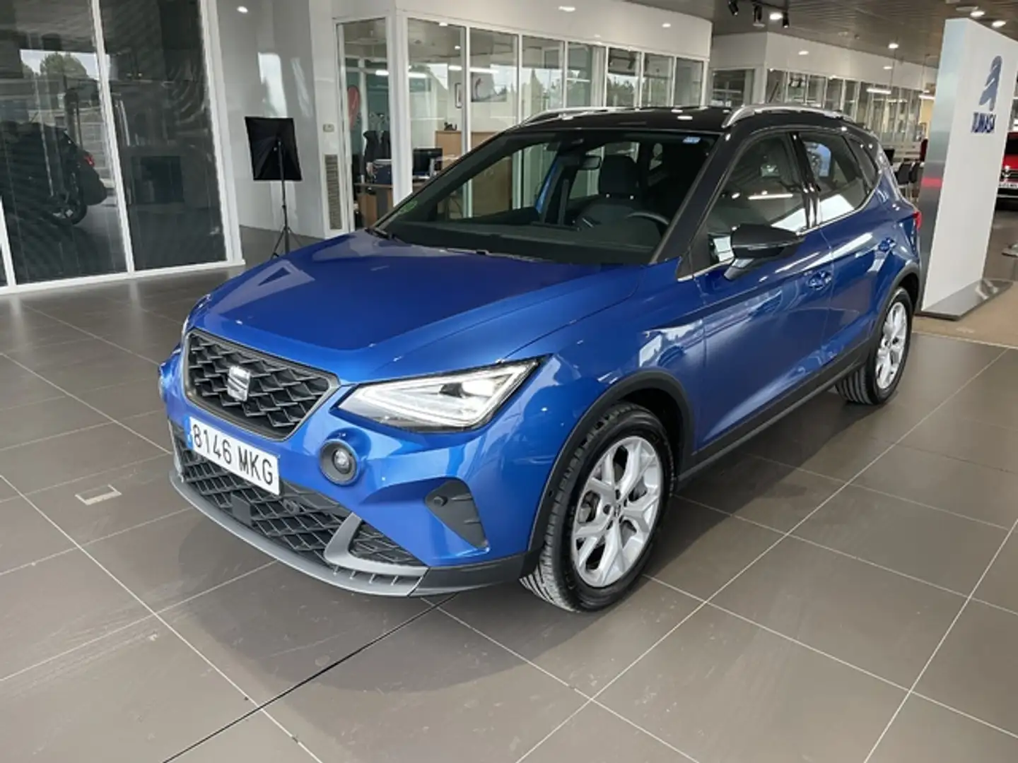 SEAT Arona 1.0 TSI S&S FR DSG7 XM 110 Blauw - 2