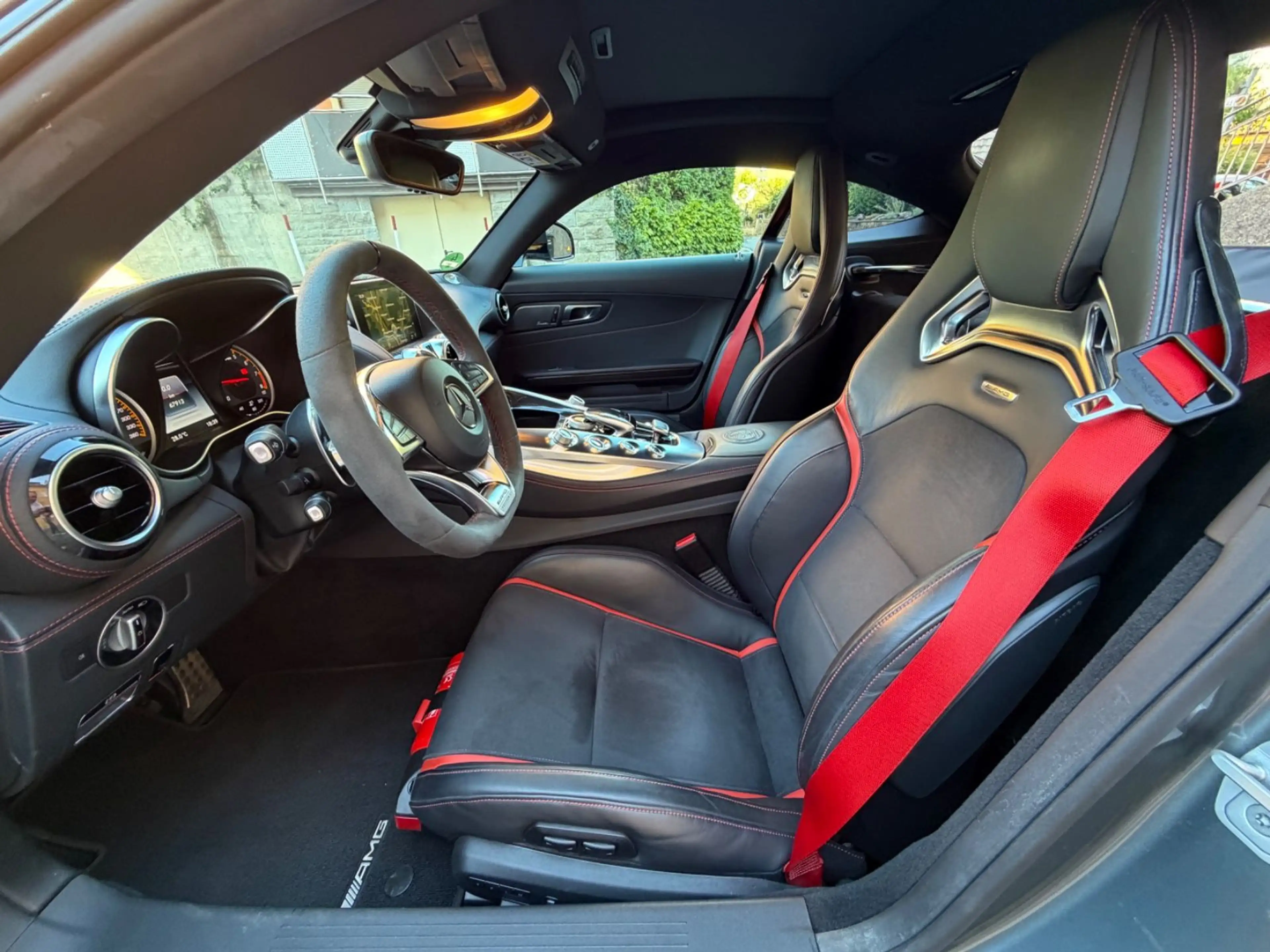 Mercedes-Benz AMG GT S| Edition 1| BURMESTER| NO OPF| PANO — photo 28
