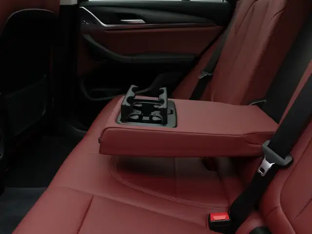 BMW X3 view 27