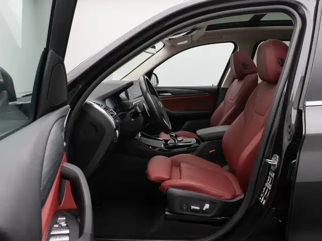 BMW X3 view 19