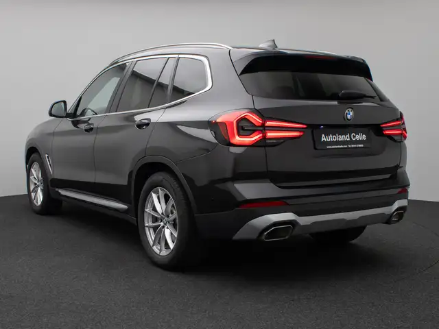 BMW X3 view 9