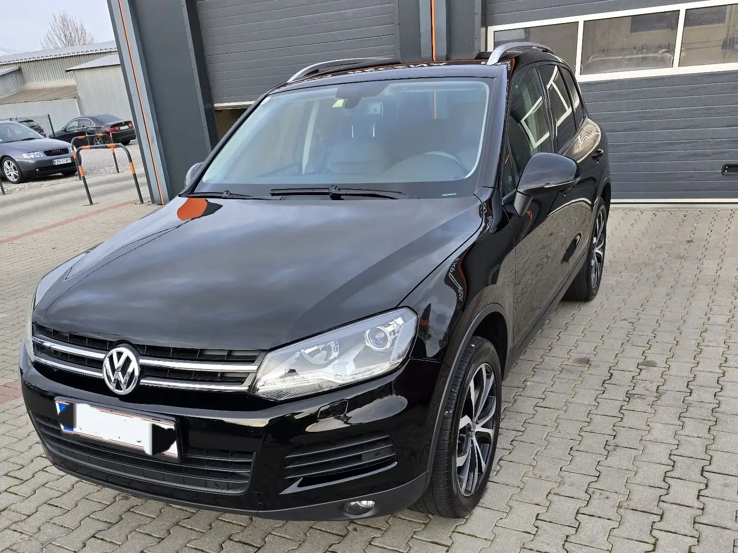Volkswagen Touareg V6 FSI Blue Motion Aut. Noir - 1