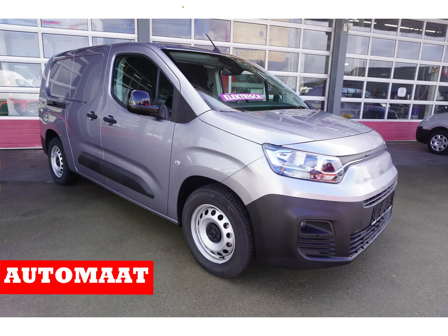 Fiat E-Doblo 136 L2 50 kWh BPM Vrij Climate | Navi | Camera | C Gris - 1