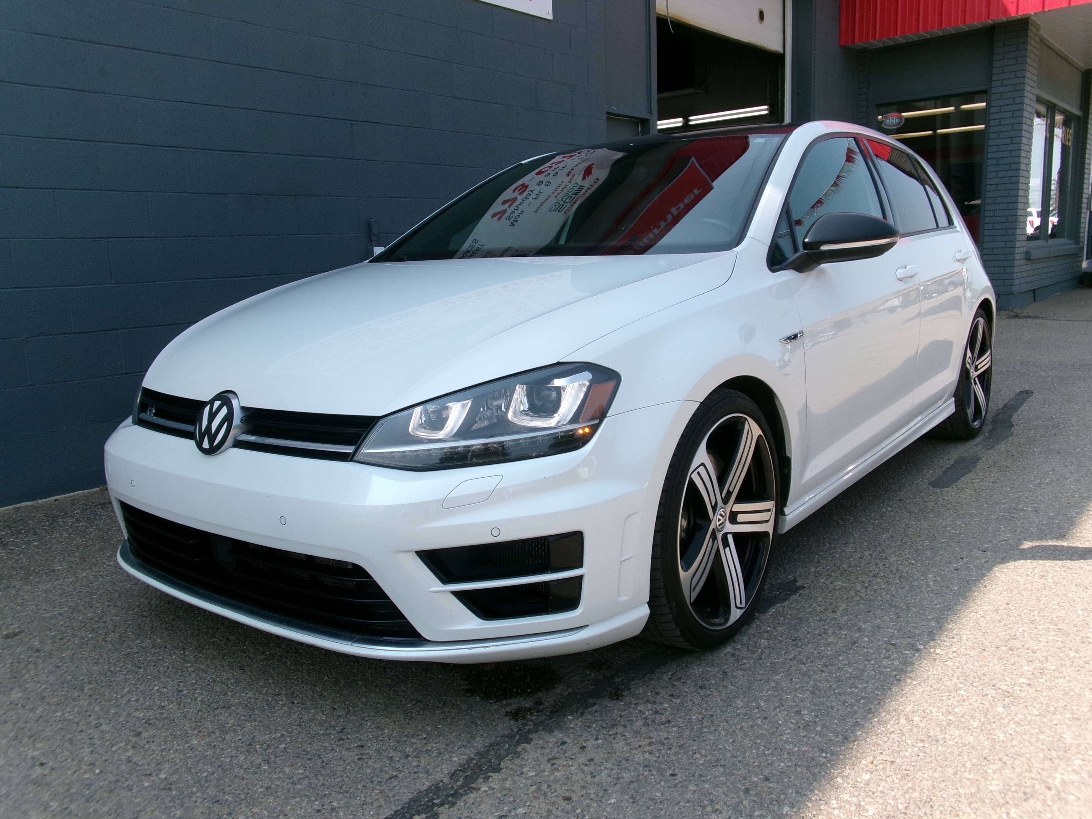 2017 Volkswagen Golf R