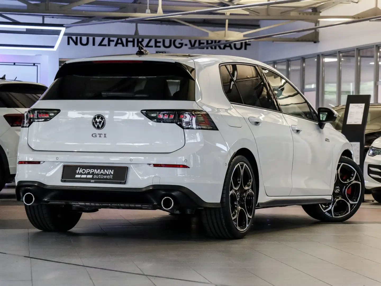 Volkswagen Golf GTI Golf VIII 2.0 TSI GTI DSG IQ Pano AHK DCC Kamera Weiß - 2