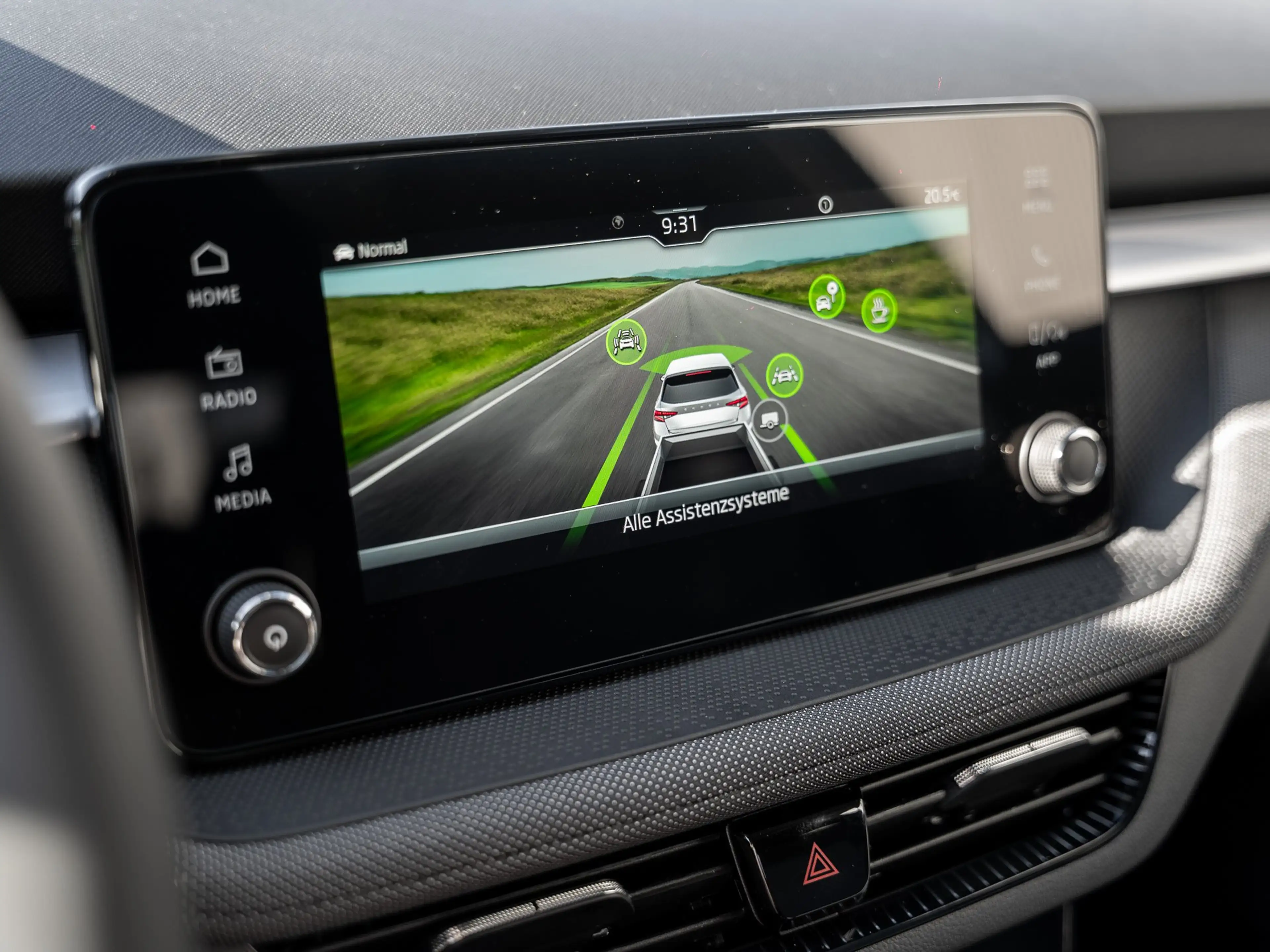 Skoda Fabia Selection 1.5 TSI DSG AHK Kam. Navi ACC — photo 14
