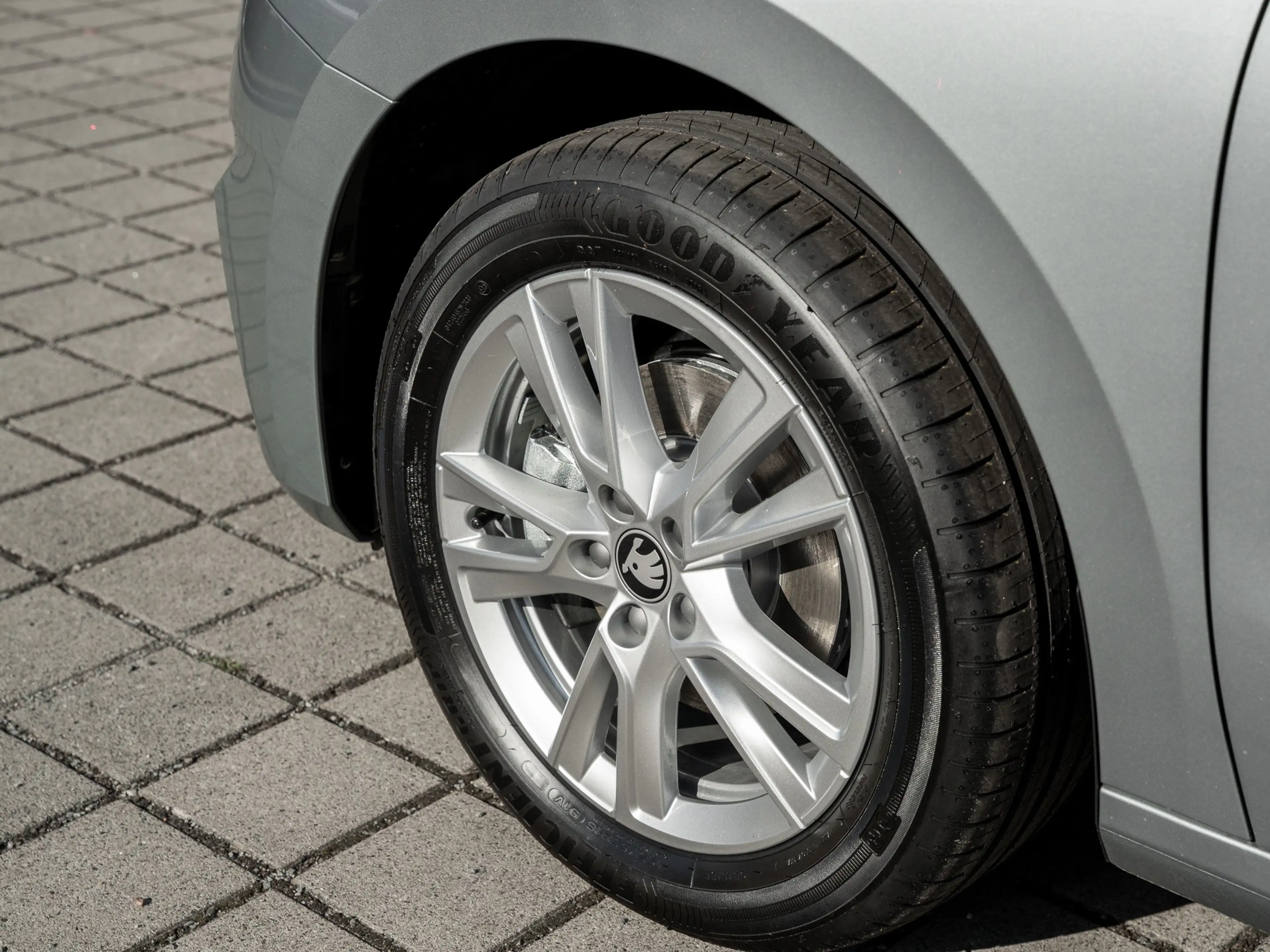Skoda Fabia Selection 1.5 TSI DSG AHK Kam. Navi ACC — photo 6