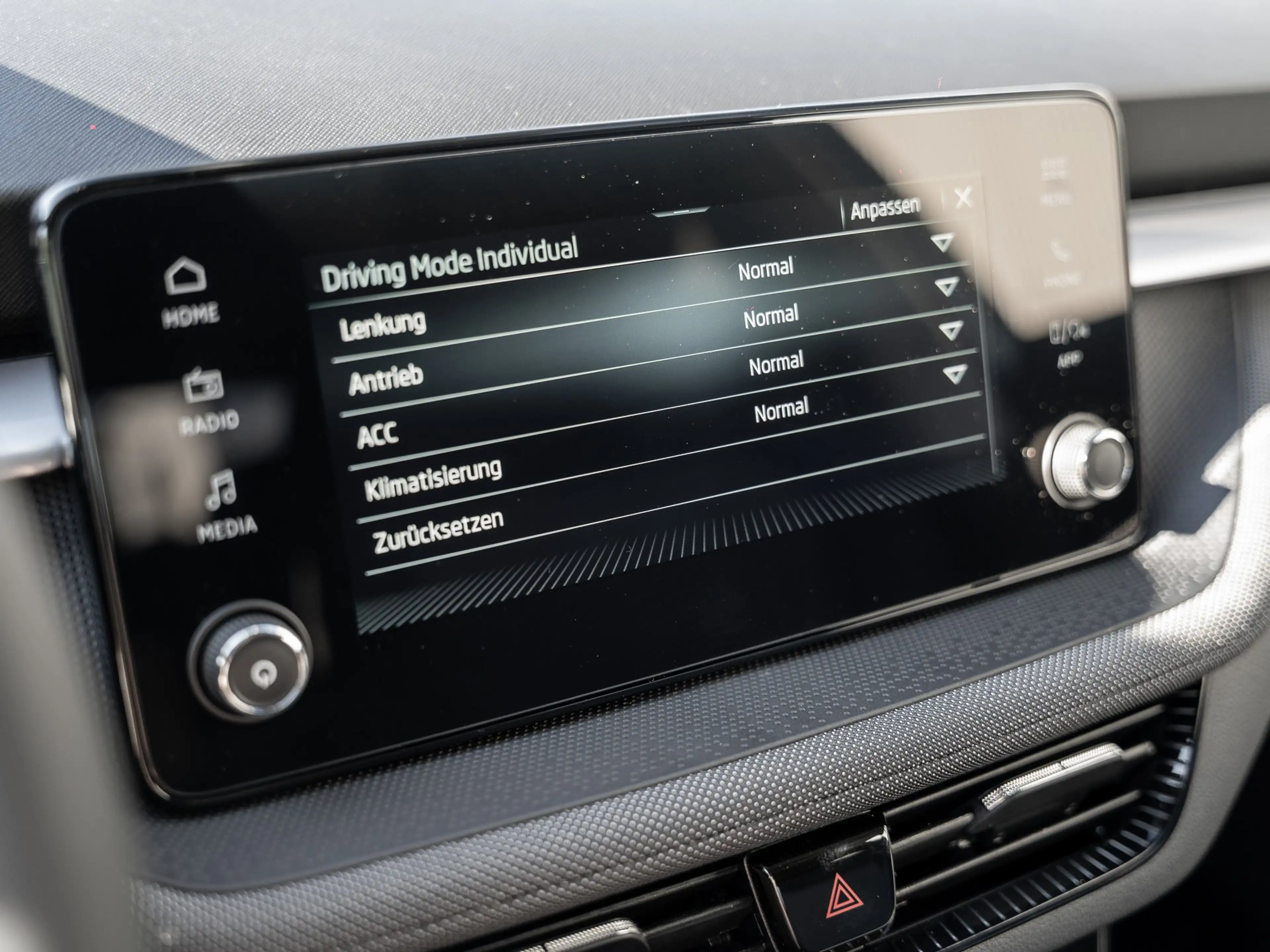 Skoda Fabia Selection 1.5 TSI DSG AHK Kam. Navi ACC — photo 15