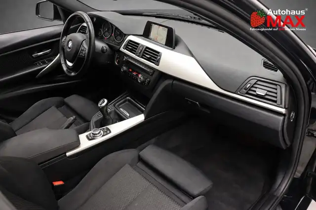 BMW 3 Series view 15