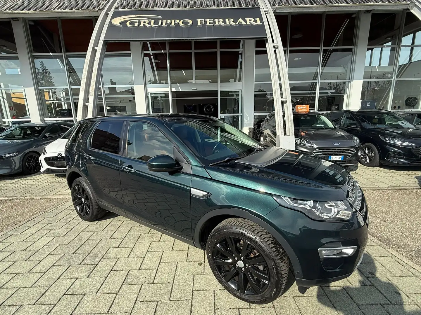 Land Rover Discovery Sport 2.0 td4 HSE Luxury awd 180cv auto Verde - 2