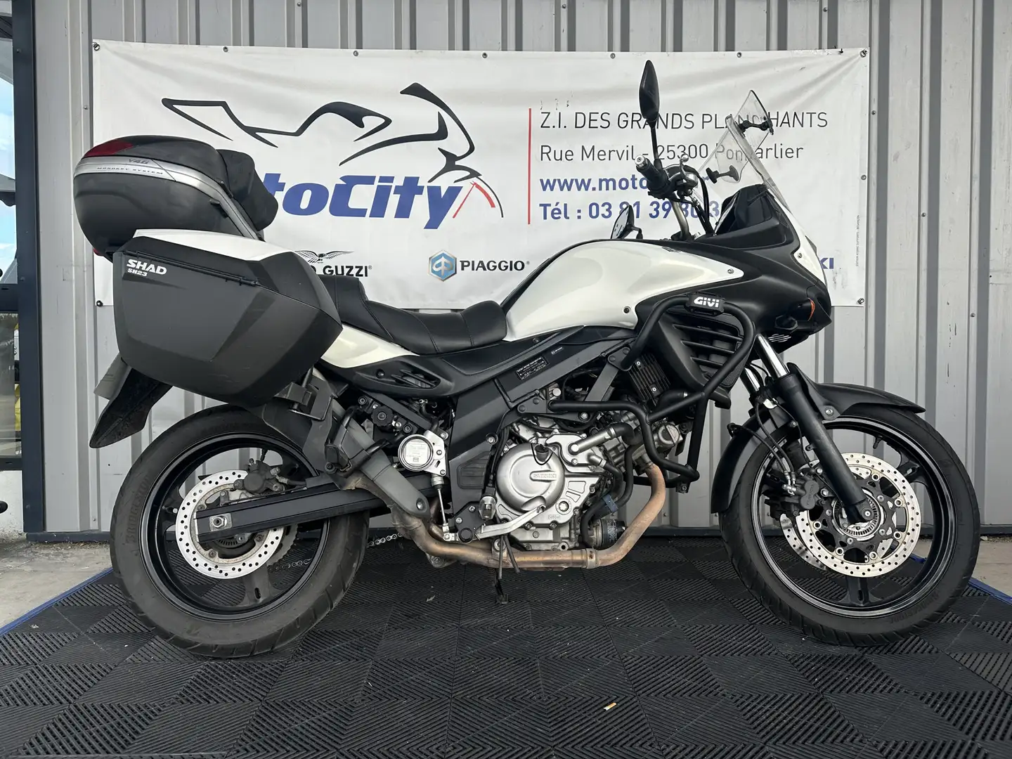 Suzuki V-Strom 650 - 1