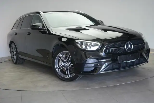 Mercedes-Benz 300 main image