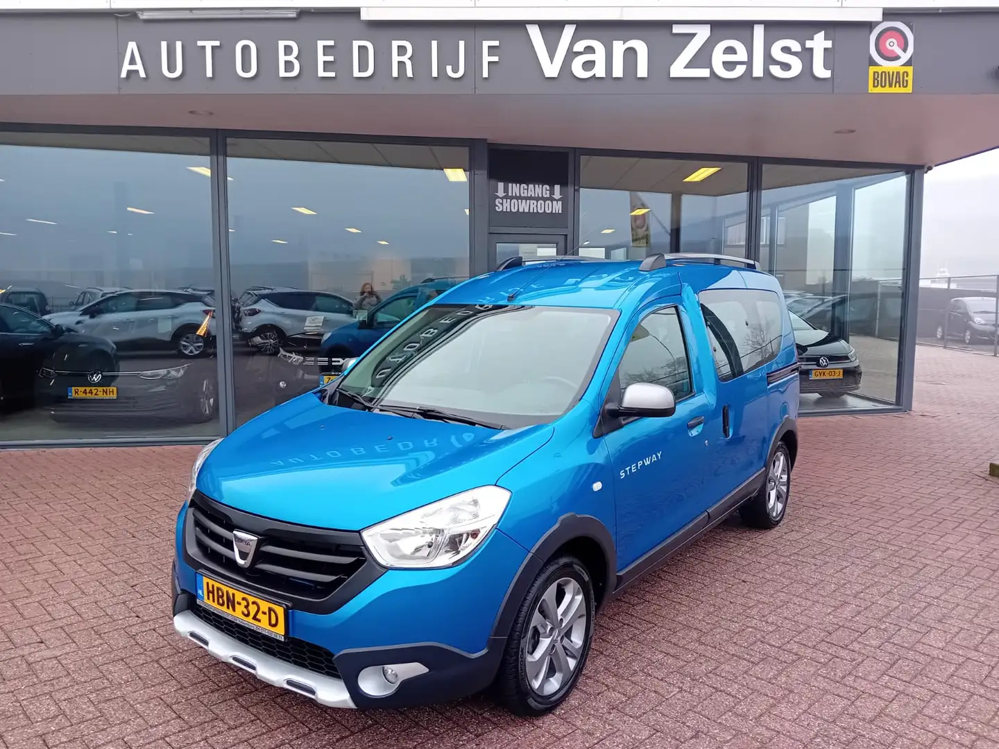 Dacia Dokker 1.2 TCe S&S Stepway, Airco, Multimedia systeem, Bl Blauw - 1