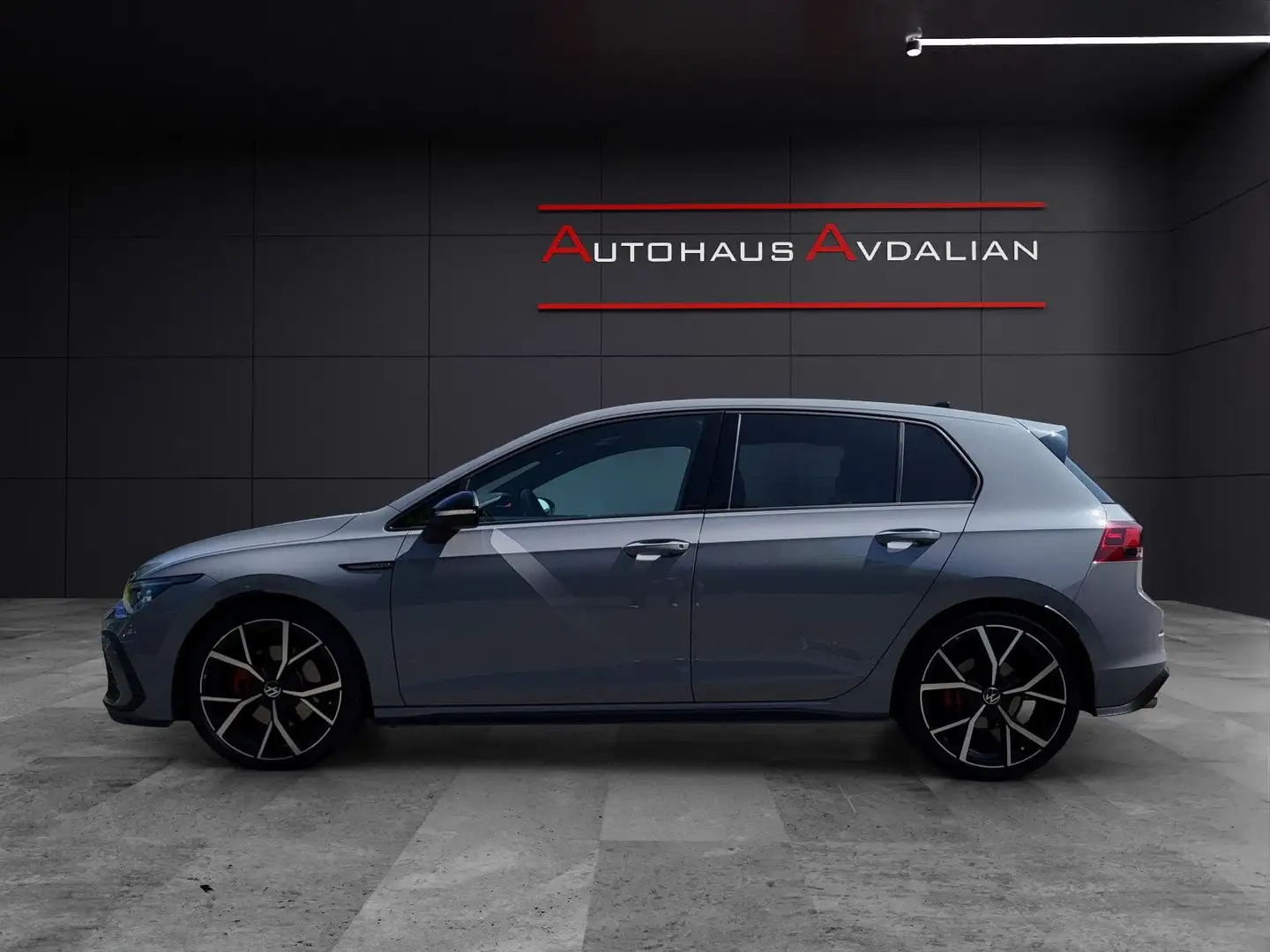 Volkswagen Golf VIII Lim. GTD R-KAM|AHK|ACC|BLACK-STYLE Grigio - 2