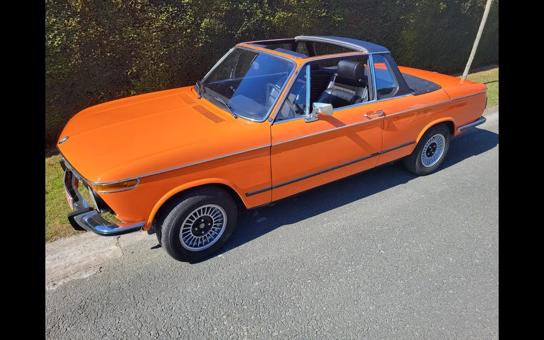 BMW 2002 baur cabrio targa - 2
