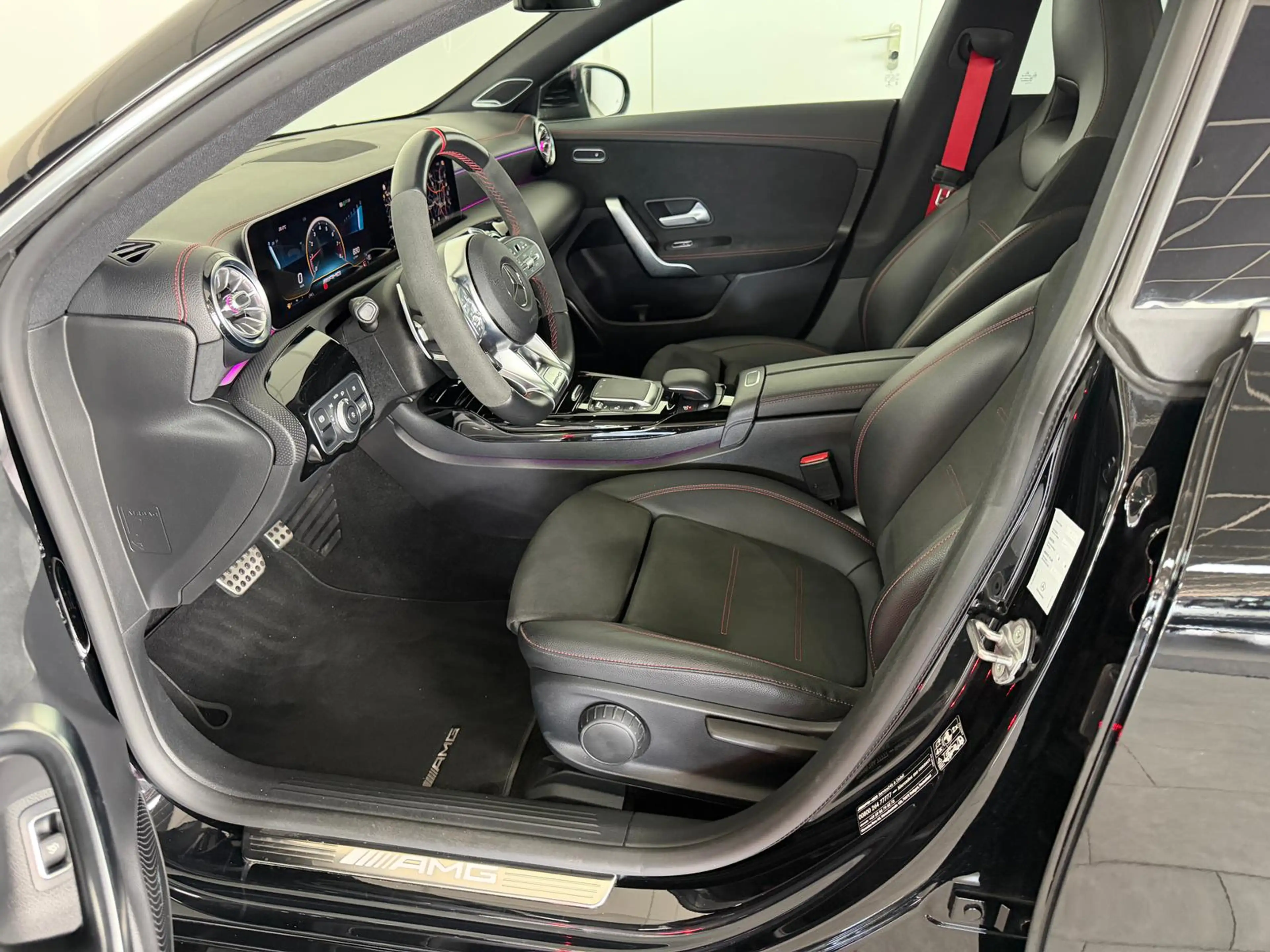 Mercedes-Benz CLA 45 AMG CLA 45 S AMG 4M Head-UP BURMESTER Pano 360° — photo 10