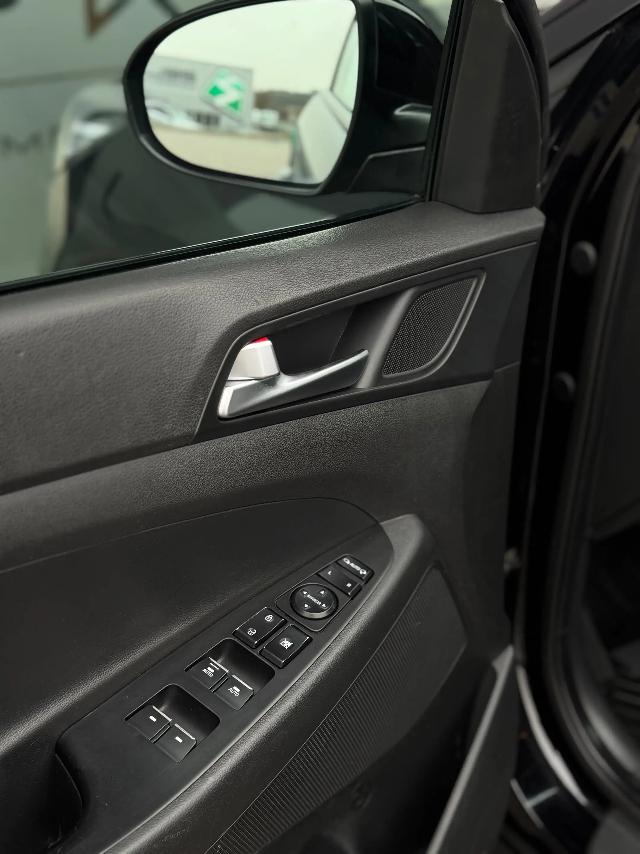 Hyundai TUCSON Tucson 1,6 CRDI Level 3 Plus  1.BESITZ — photo 7