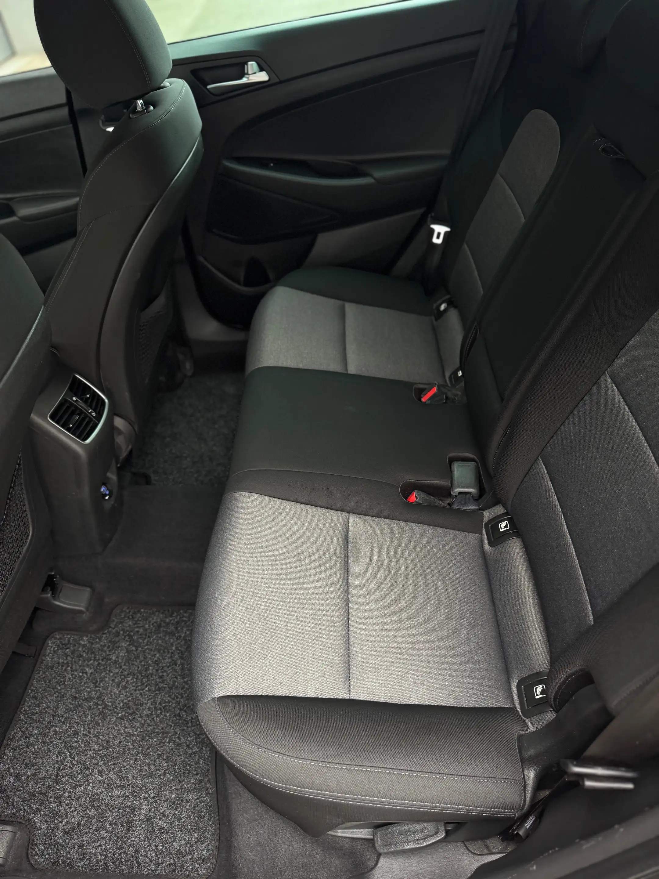 Hyundai TUCSON Tucson 1,6 CRDI Level 3 Plus  1.BESITZ — photo 9