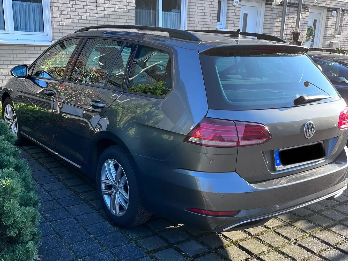 Volkswagen Golf Variant Golf VII Variant Diesel 1.6 TDI Comfortline Šedá - 1