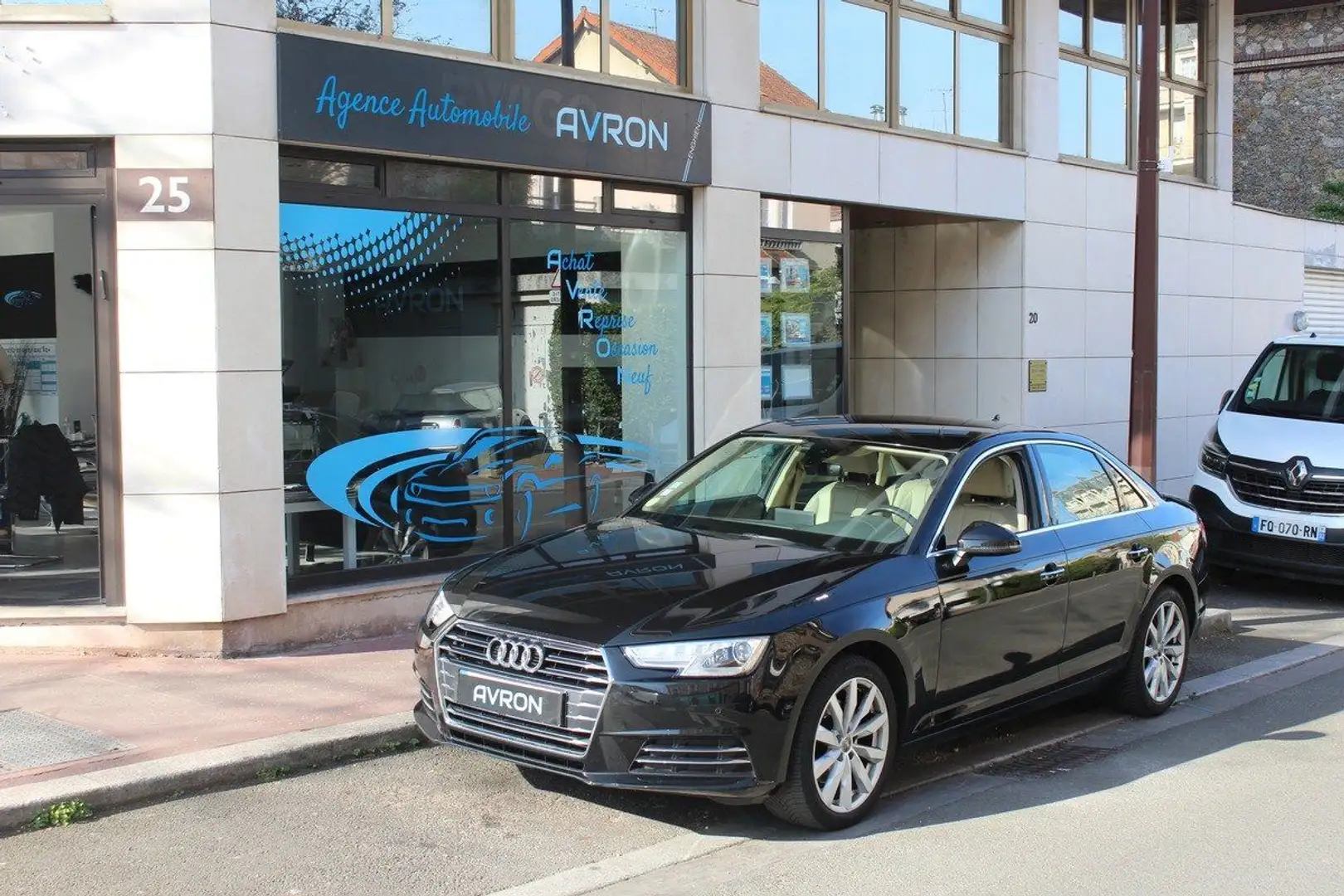 Audi A4 V LIMOUSINE 2.0 TDI 150 DESIGN LUXE S TRONIC Noir - 1