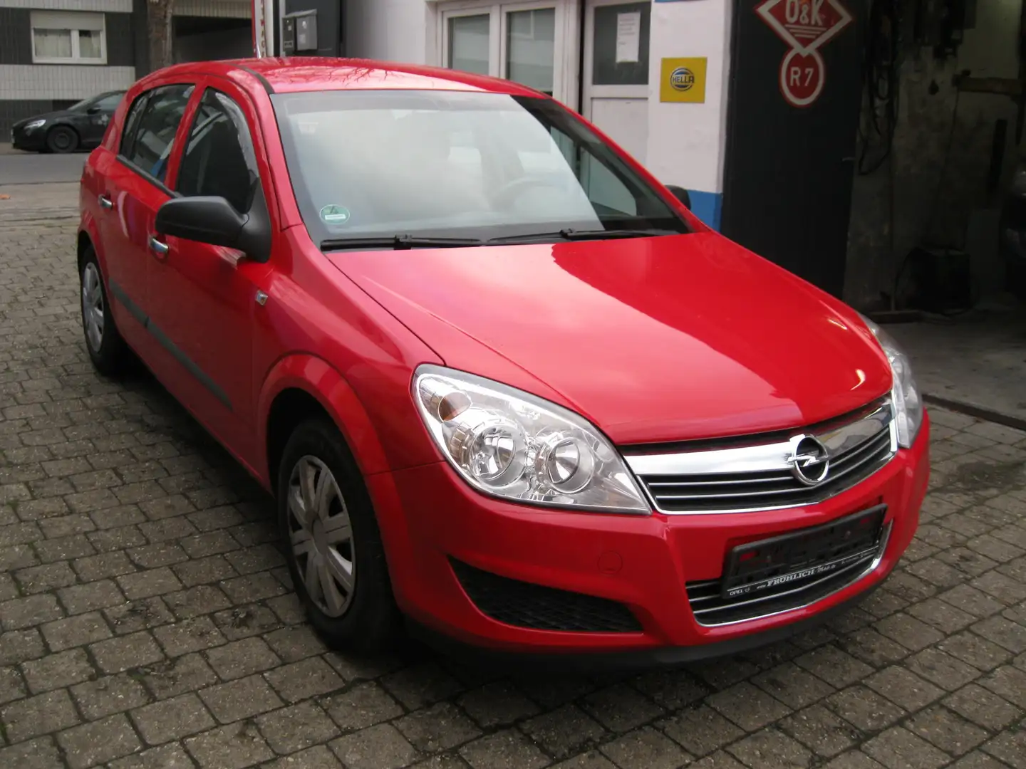 Opel Astra Astra Fließheck 5-Türer 1.4 Red - 2