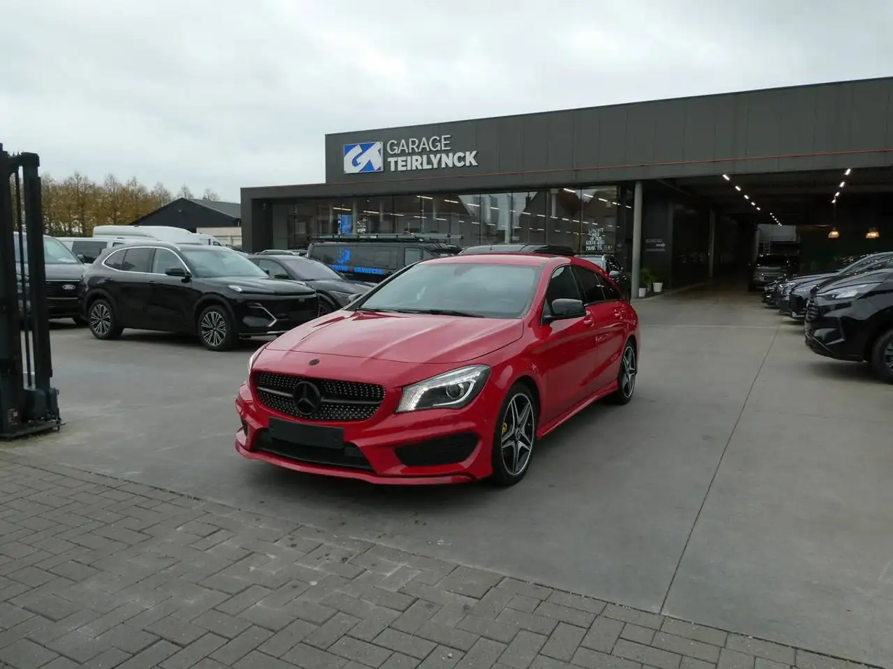 Mercedes-Benz CLA 200