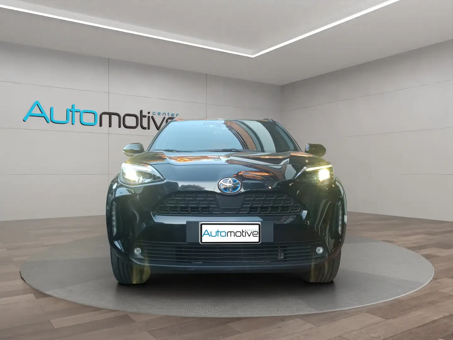 Toyota Yaris Cross 1.5 Hybrid 5p. E-CVT Trend Nero - 2