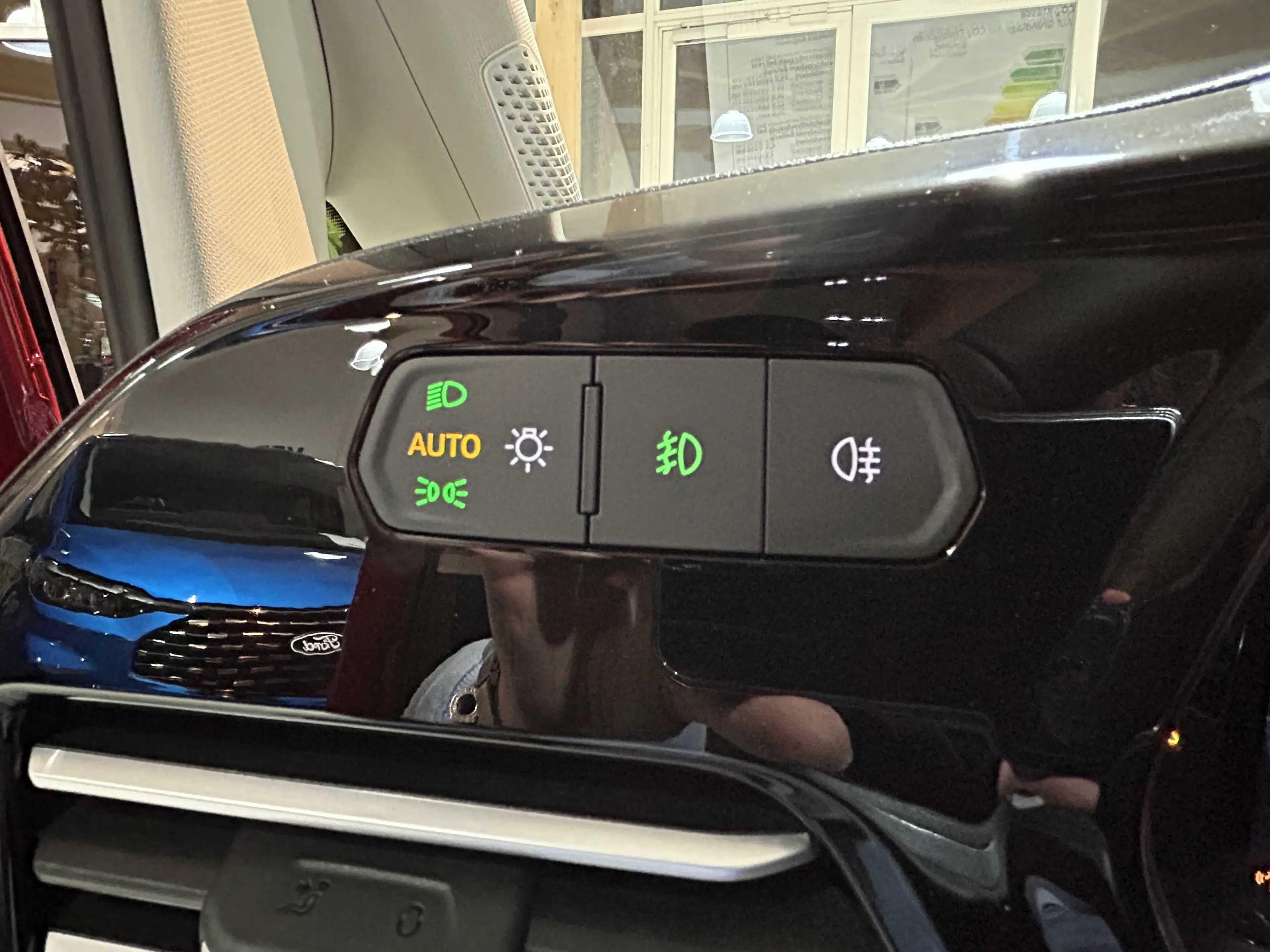 Ford Tourneo Connect Grand Tourneo Connect PHEV Titanium — photo 12