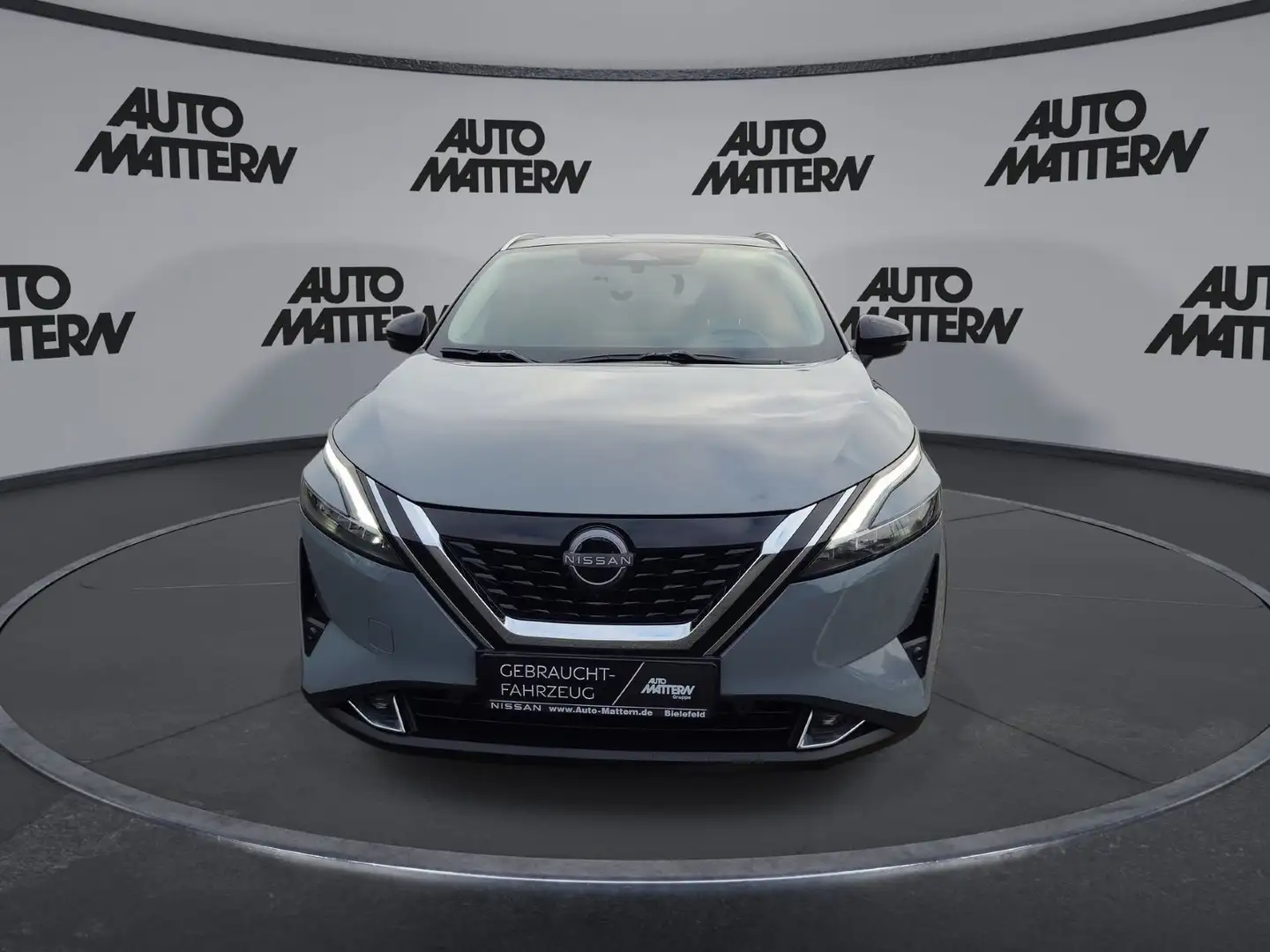 Nissan Qashqai Kamera|Klimaaut.|NAVI|Pano|LED|CarPlay|S Schwarz - 2