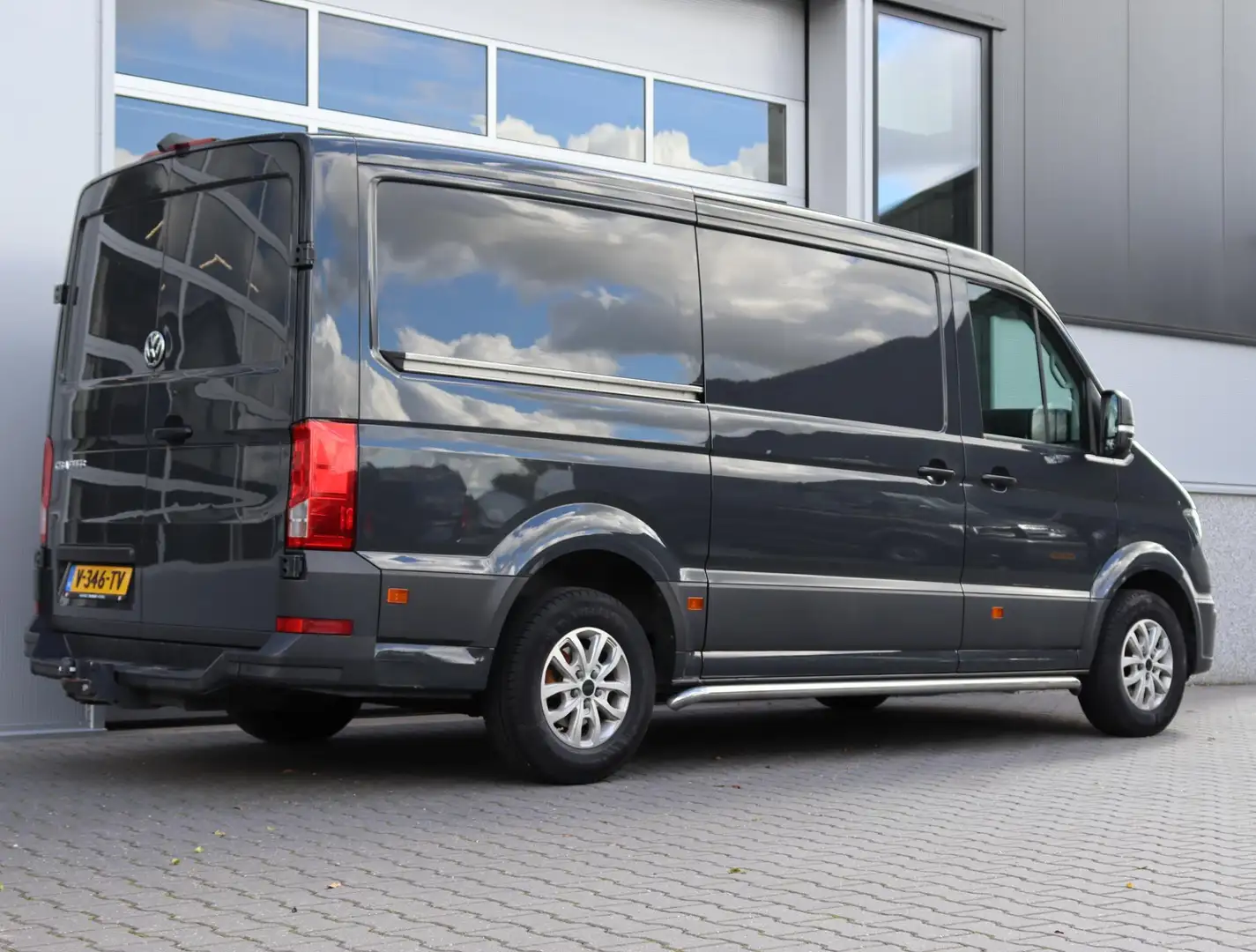 Volkswagen Crafter 35 2.0 TDI L3H2 Highline | Cruise Control | Trekha Gris - 2
