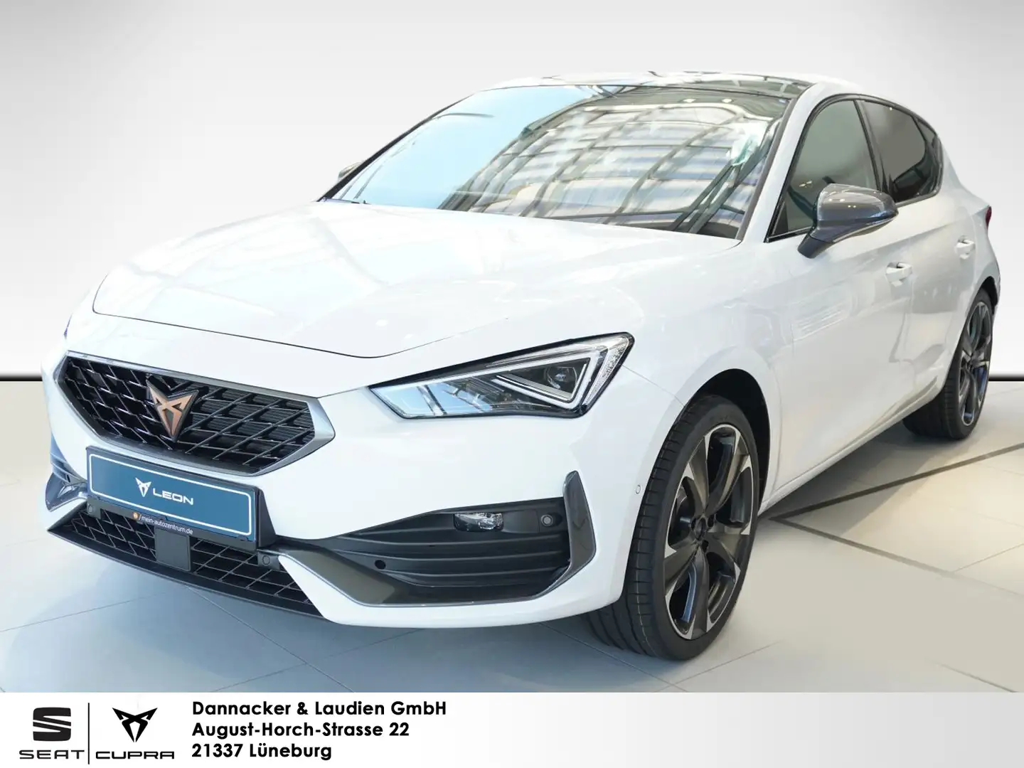 CUPRA Leon 2.0 TSI VZ AHK Beats Matrix Pano Kamera Navi Weiß - 1