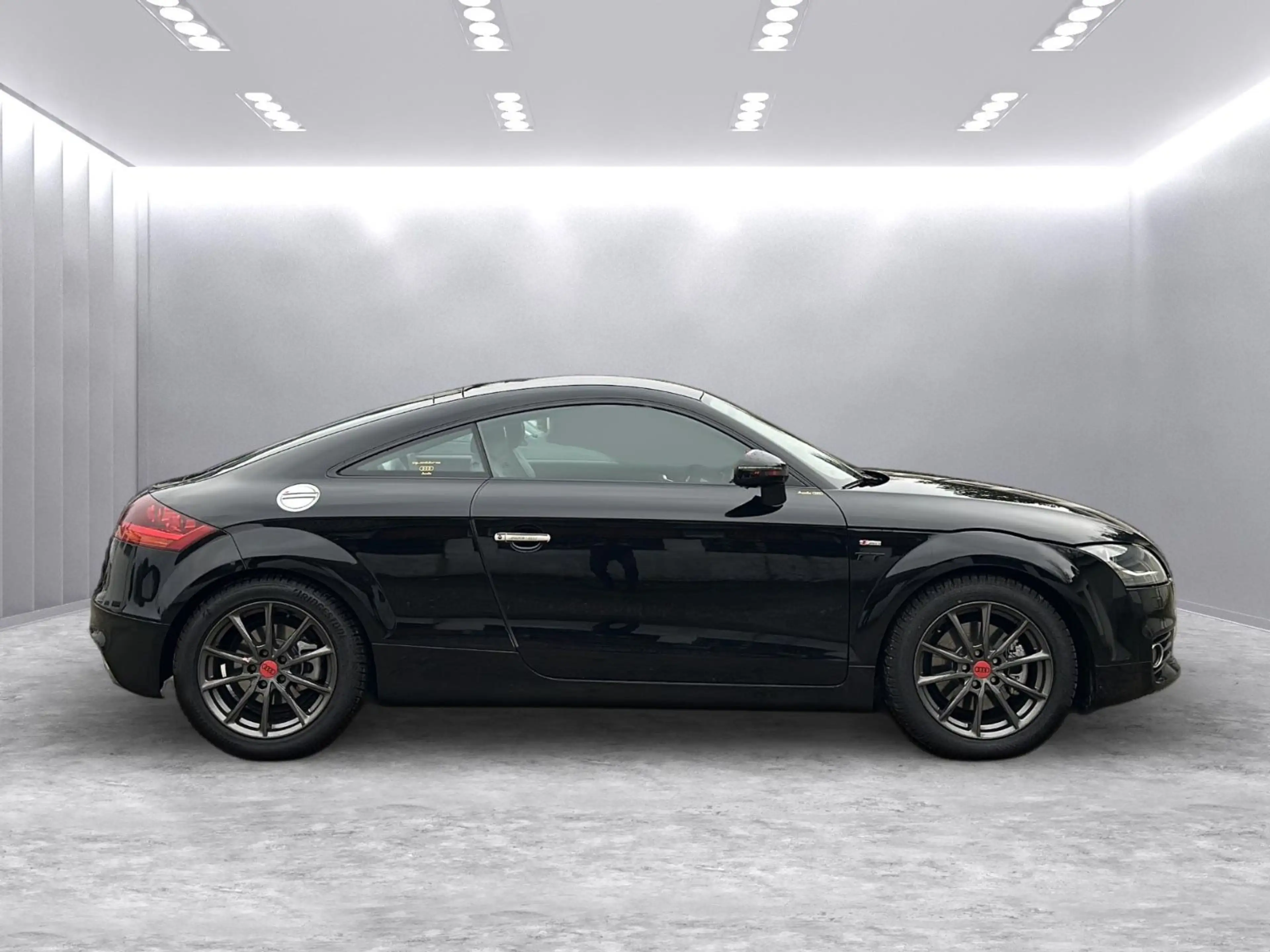 Audi TT Coupe quattro — photo 7