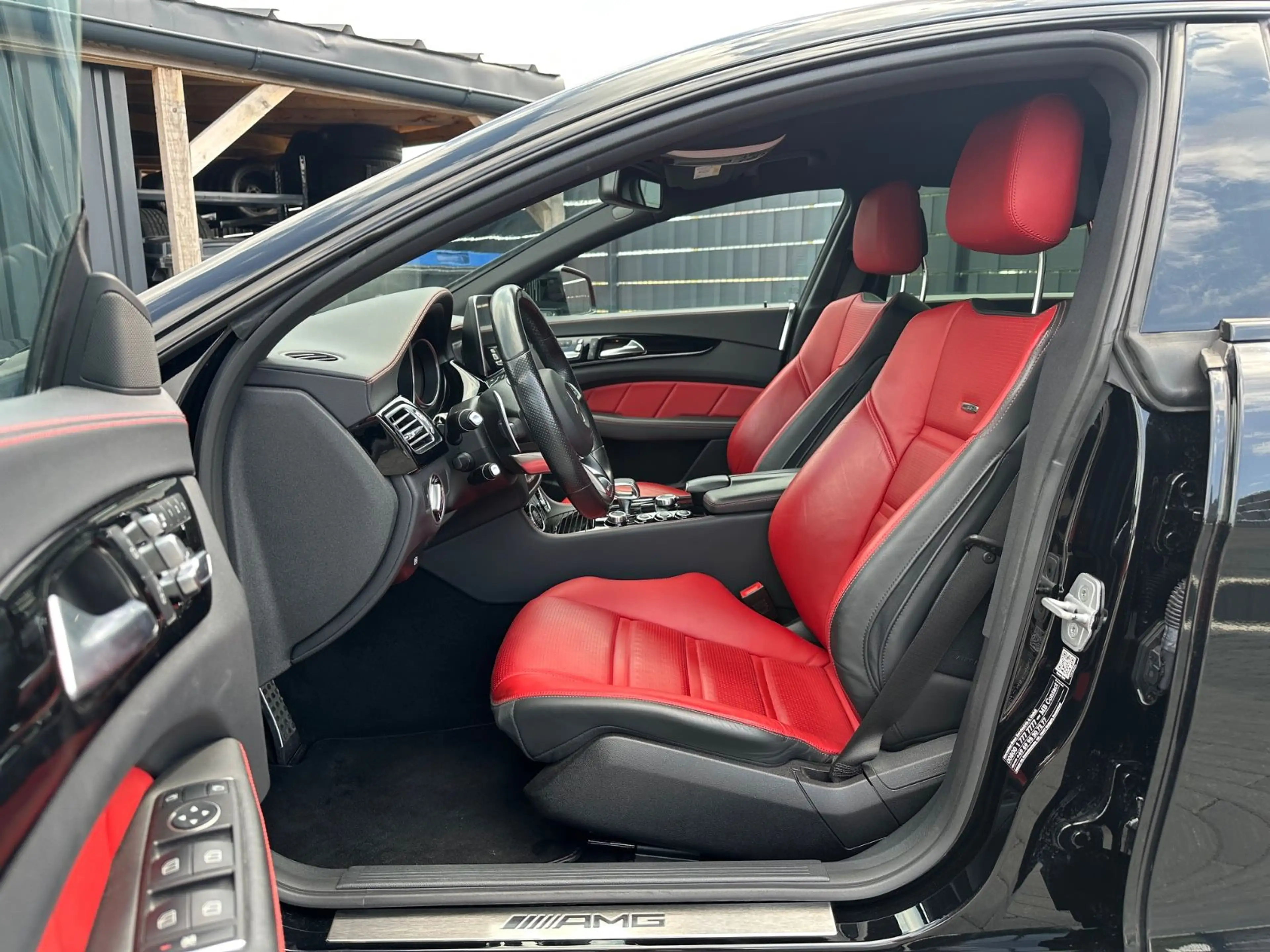 Mercedes-Benz CLS 63 AMG 4M*7G*DESIGNO*360*MEMORY*LED*KEYLESS — photo 10