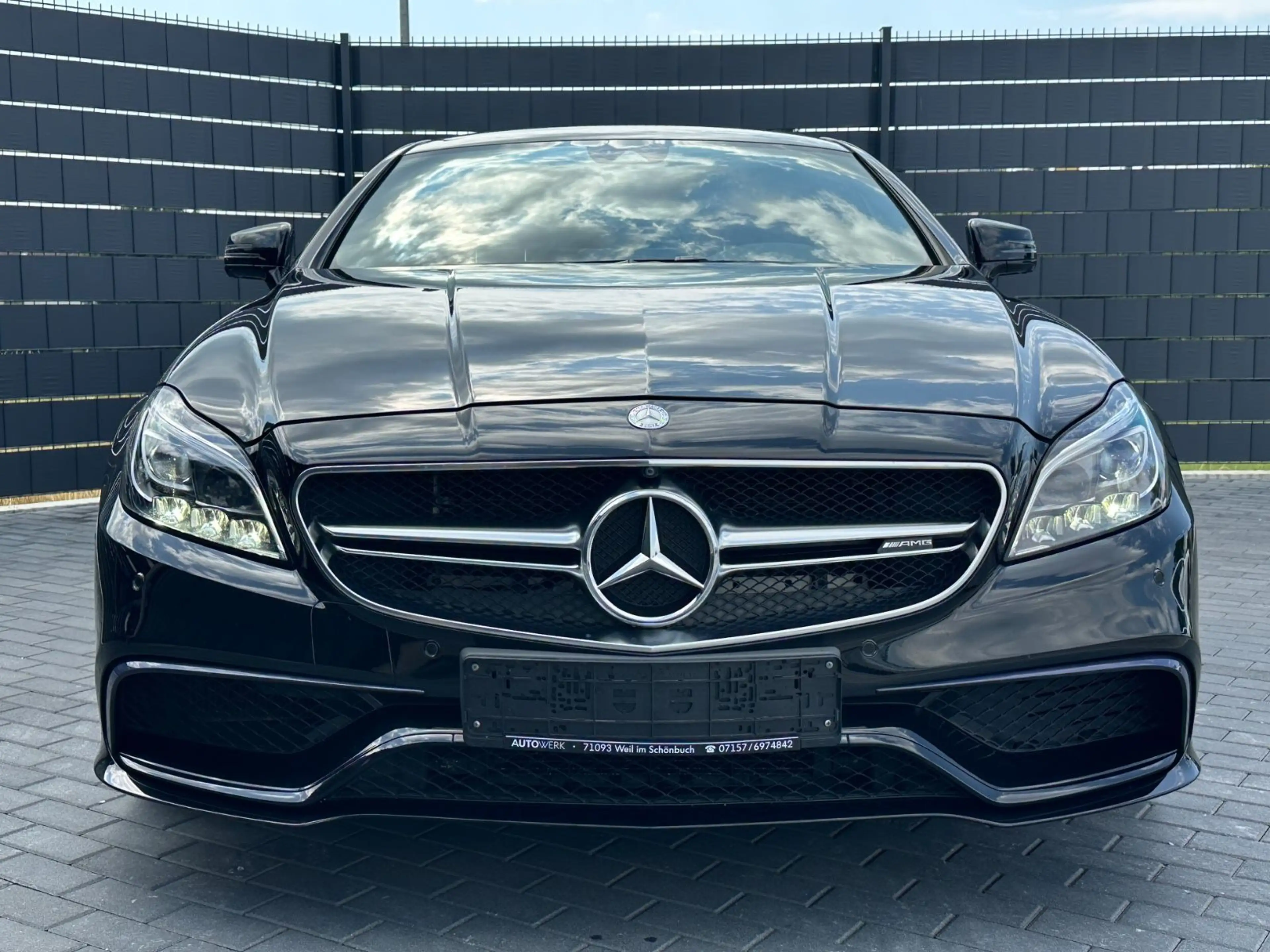 Mercedes-Benz CLS 63 AMG 4M*7G*DESIGNO*360*MEMORY*LED*KEYLESS — photo 3