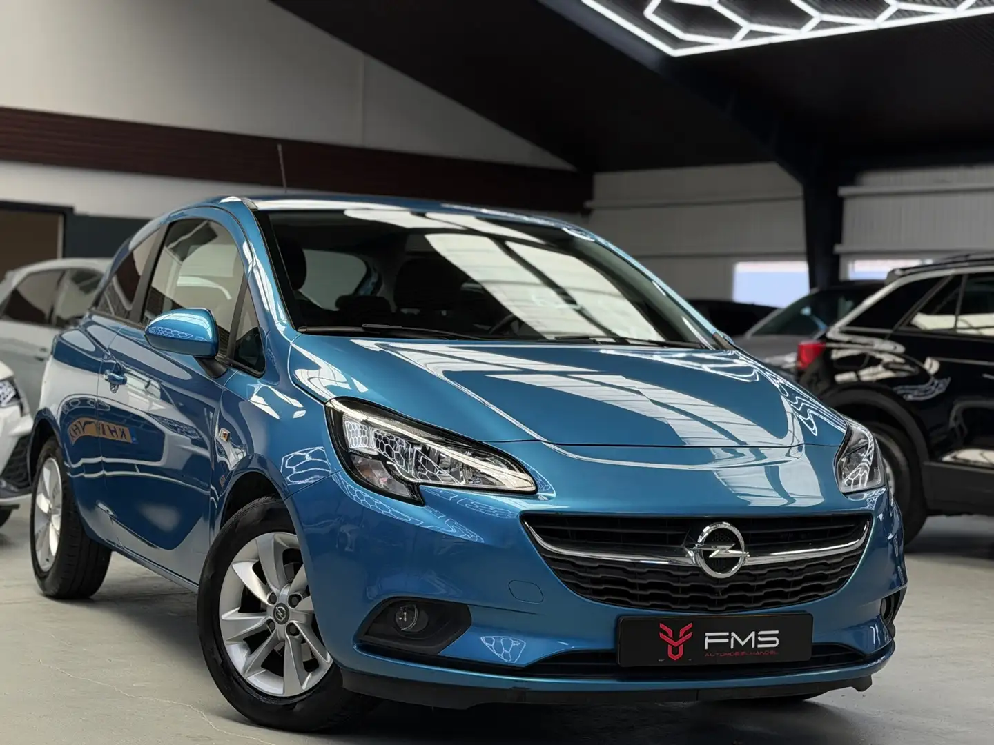 Opel Corsa 1.2 CarPlay Airco Parkeersensor Blauw - 1